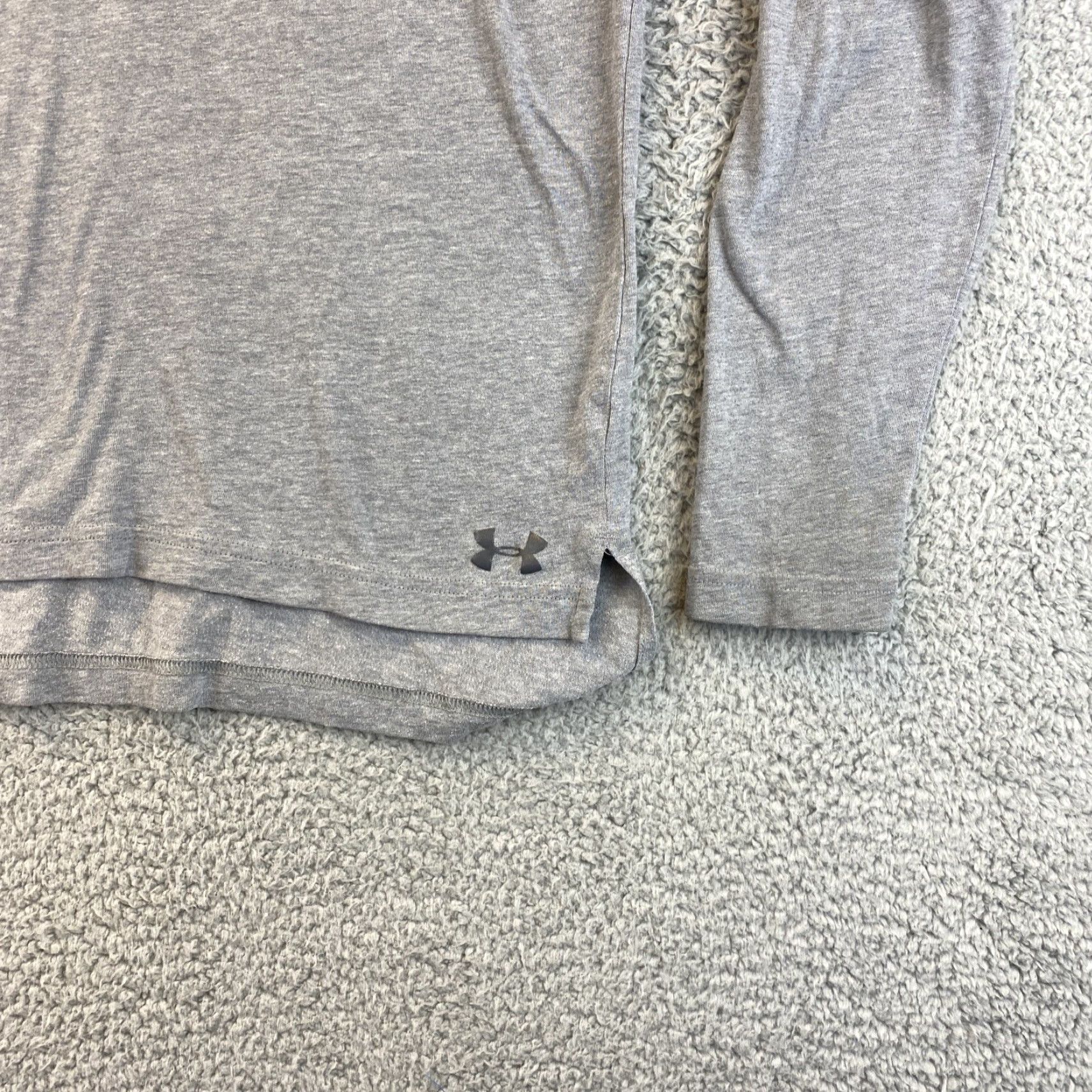 Under Armour Under Armour Shirt Mens Medium Gray Long Sleeve Crew Neck Tshirt 54-11 Size US M / EU 48-50 / 2 - 3 Thumbnail