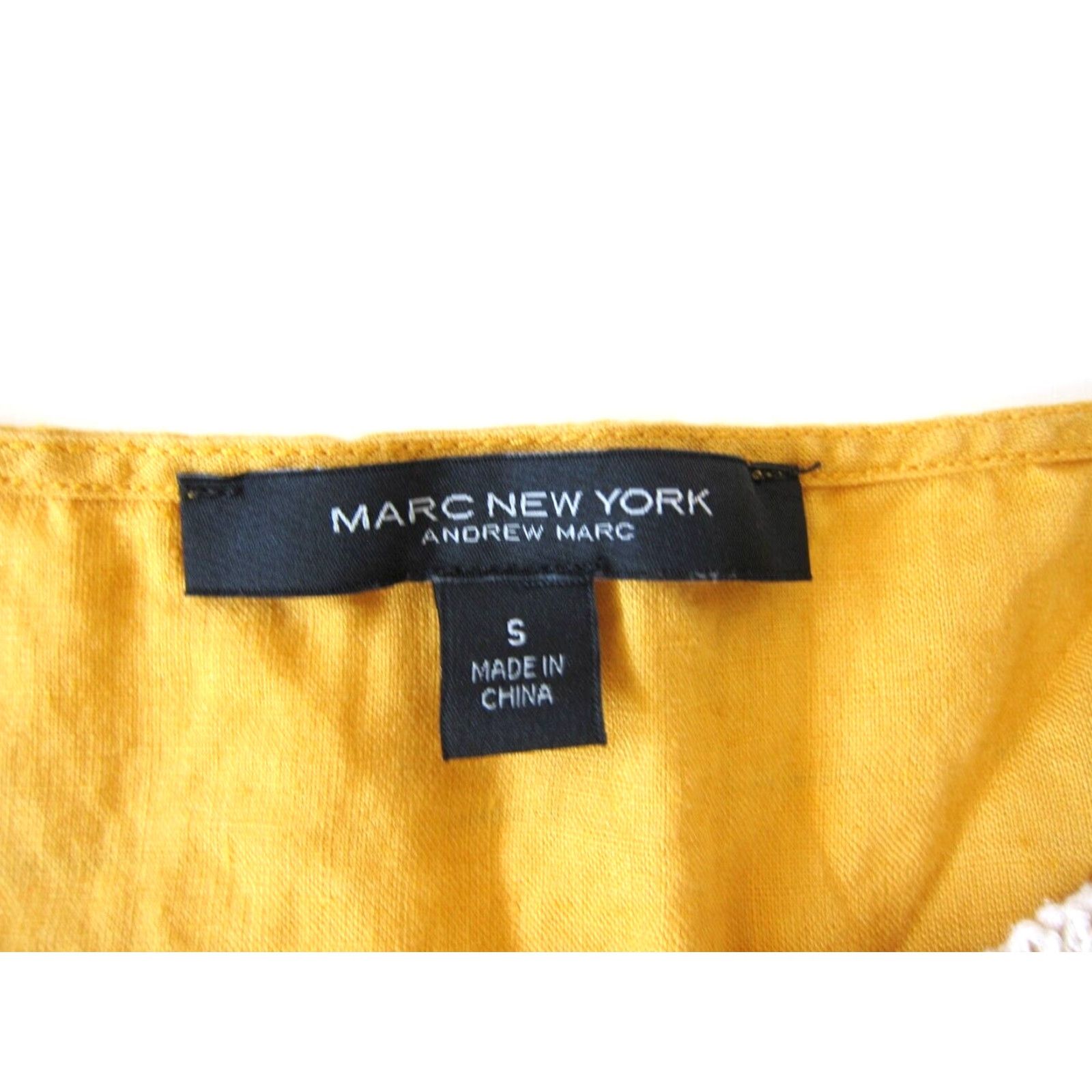 Vintage Andrew Marc New York 100% Linen Mustard Yellow Embroidered Tank Blouse Small Size S / US 4 / IT 40 - 3 Thumbnail