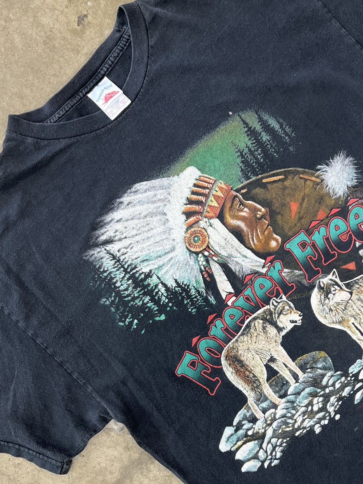 Vintage Vintage Forever Free Nature Native American World Tee XL Size US XL / EU 56 / 4 - 1 Thumbnail
