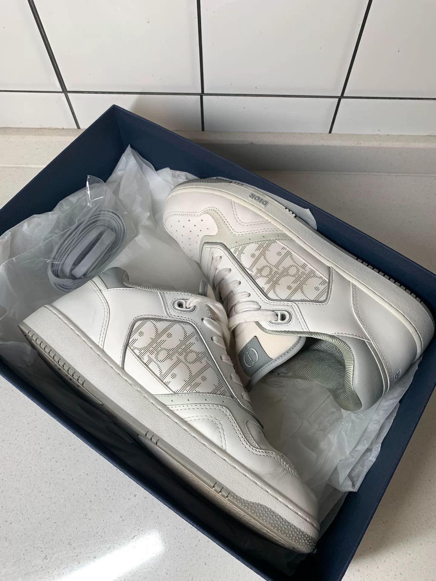 Dior Dior B27 Gray White Low-Top Sneakers Size US 10 / EU 43 - 1 Thumbnail