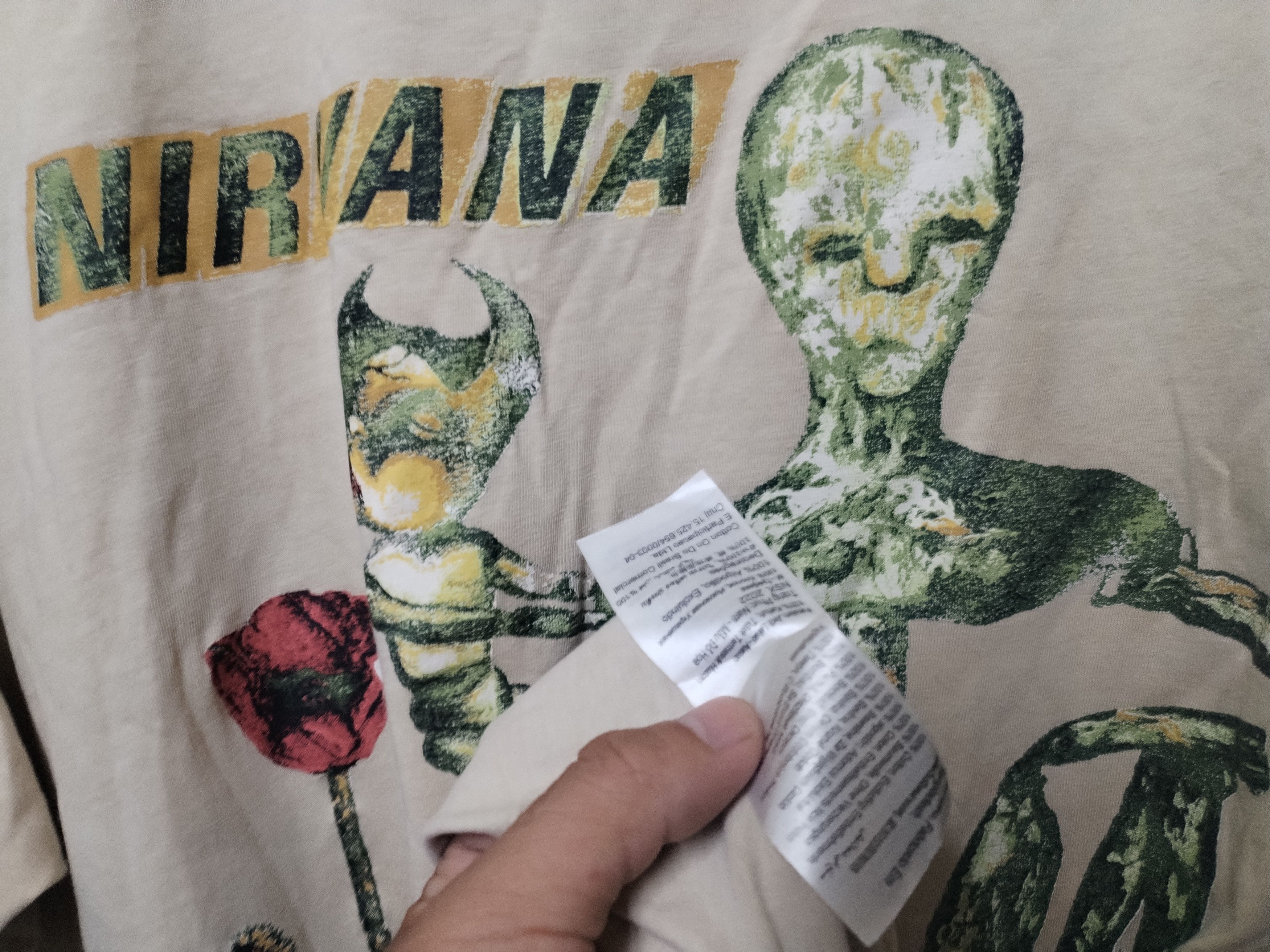 Vintage Thrashed Sun Faded Nirvana Shirt Distressed Grunge Band Size US XL / EU 56 / 4 - 6 Thumbnail
