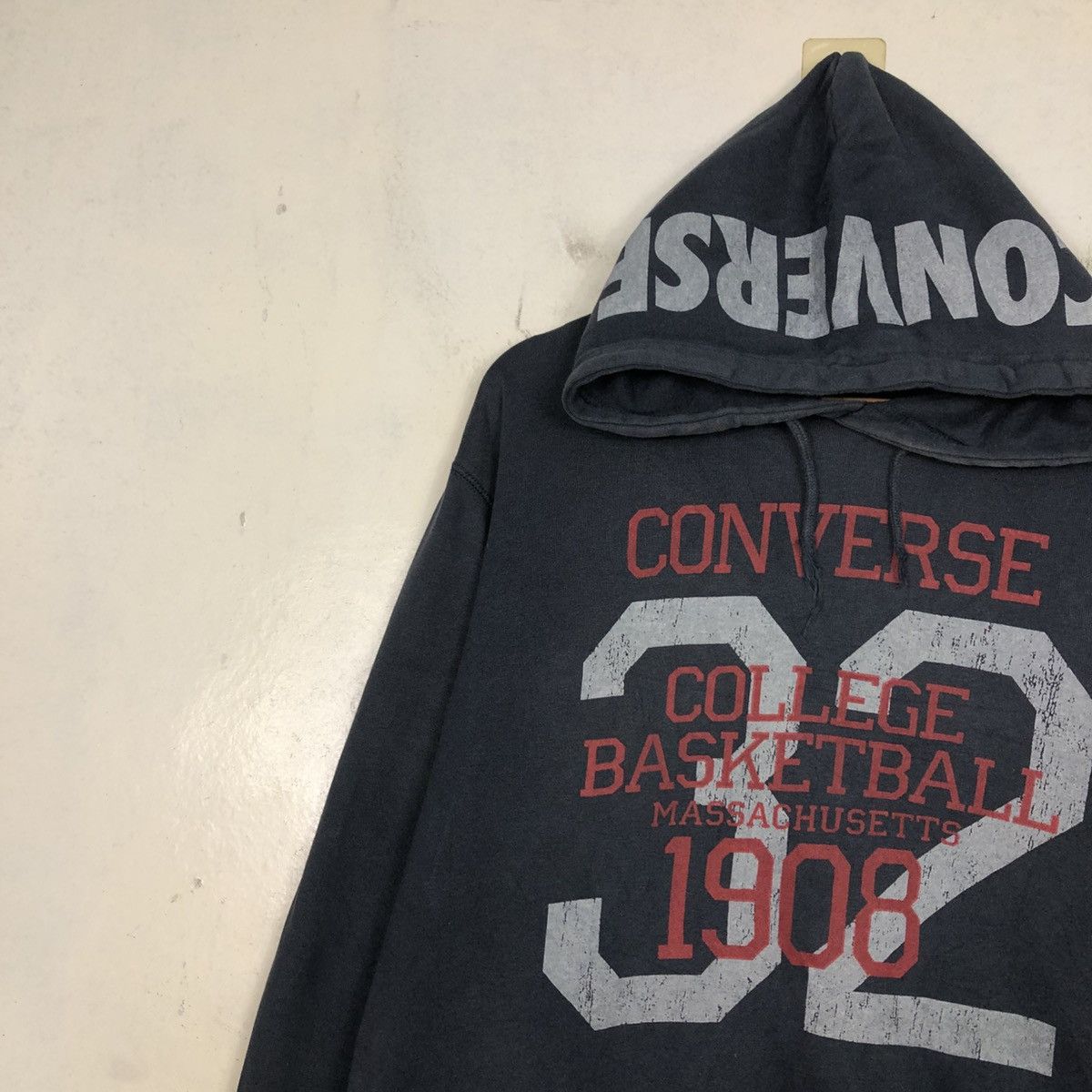 Vintage 📌Hoodie Pull Over Converse Big Logo Over Print Size US L / EU 52-54 / 3 - 9 Thumbnail