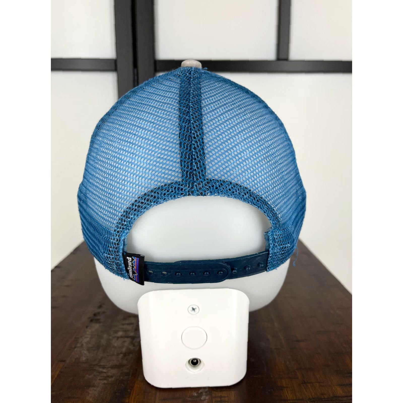 Patagonia Patagonia Hat Cap Snap Back Adult One Size Beige Blue Ventura CA Trucker Duck Cap Hat Twill Cotton Polyester Shoes? Size ONE SIZE - 6 Thumbnail