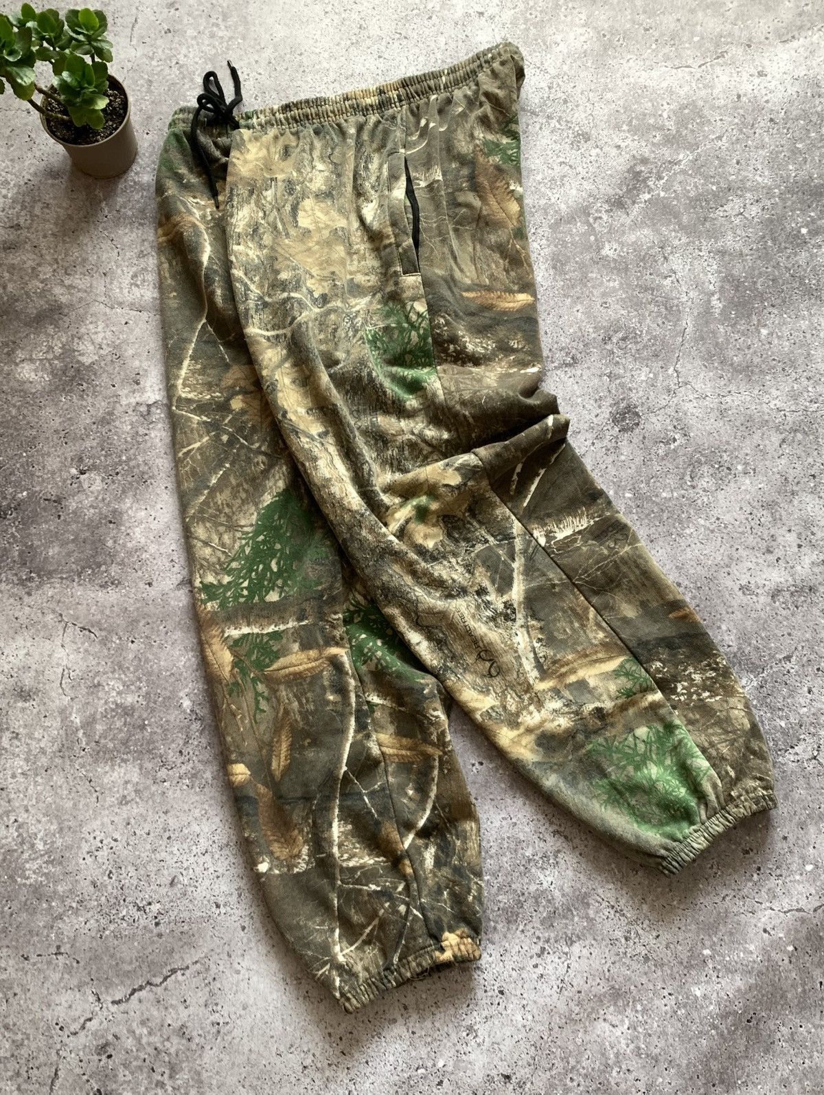 Realtree 🔥VINTAGE REAL TREE FADED SWEATPANTS JOGGER OVERSIZED PANTS Size US 34 / EU 50 - 1 Thumbnail