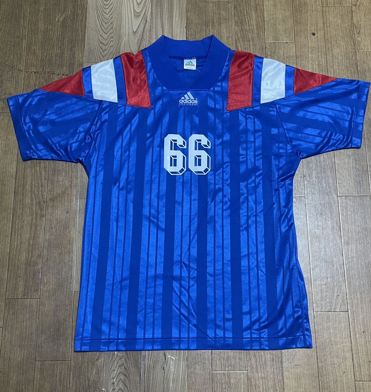 Adidas Adidas sportwear Tshirt Size US L / EU 52-54 / 3 - 9 Thumbnail