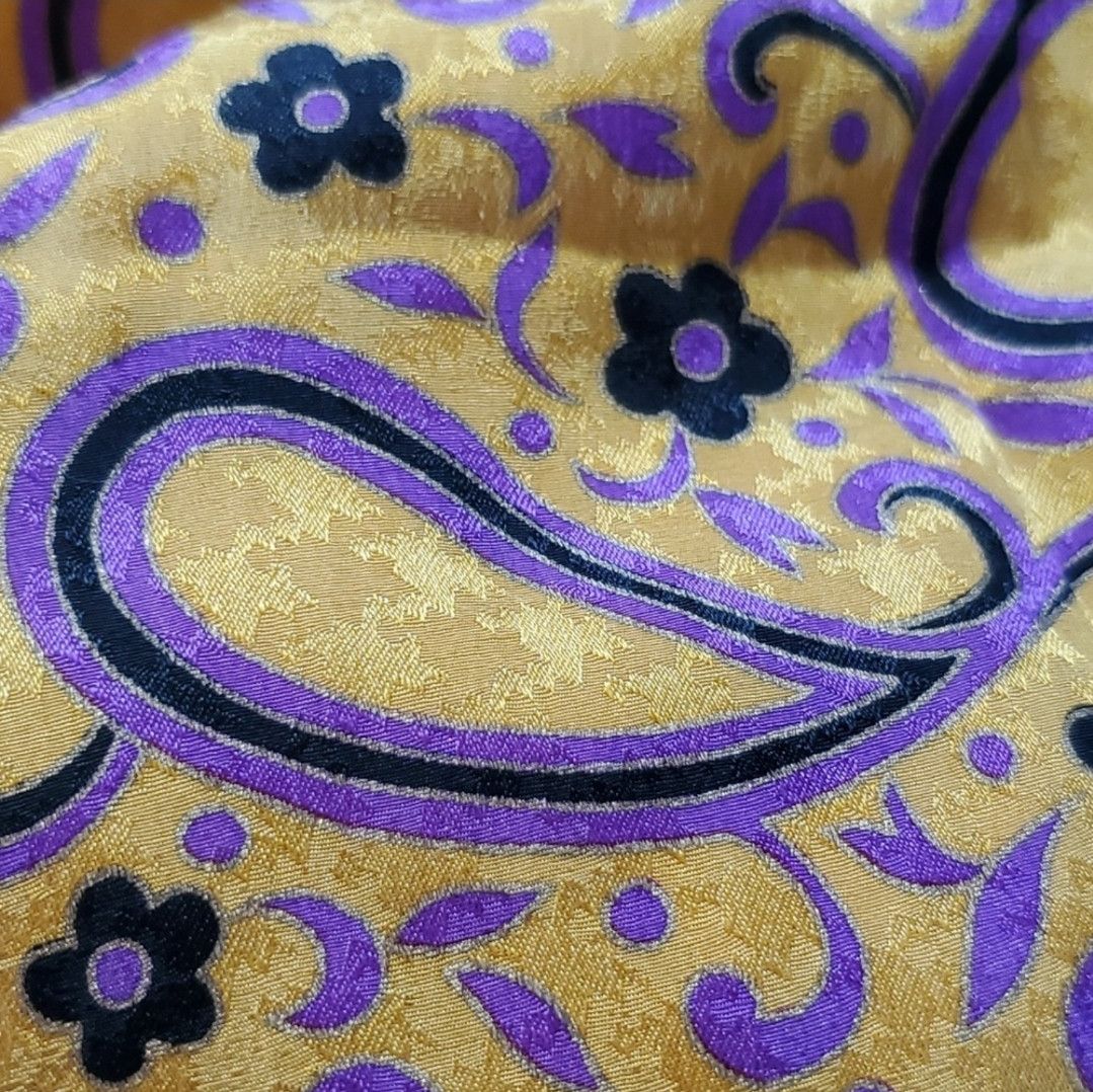 Albert Nipon Albert Nipon 60x15" Scarf Handkerchief 100% Silk Paisley Size ONE SIZE - 6 Thumbnail