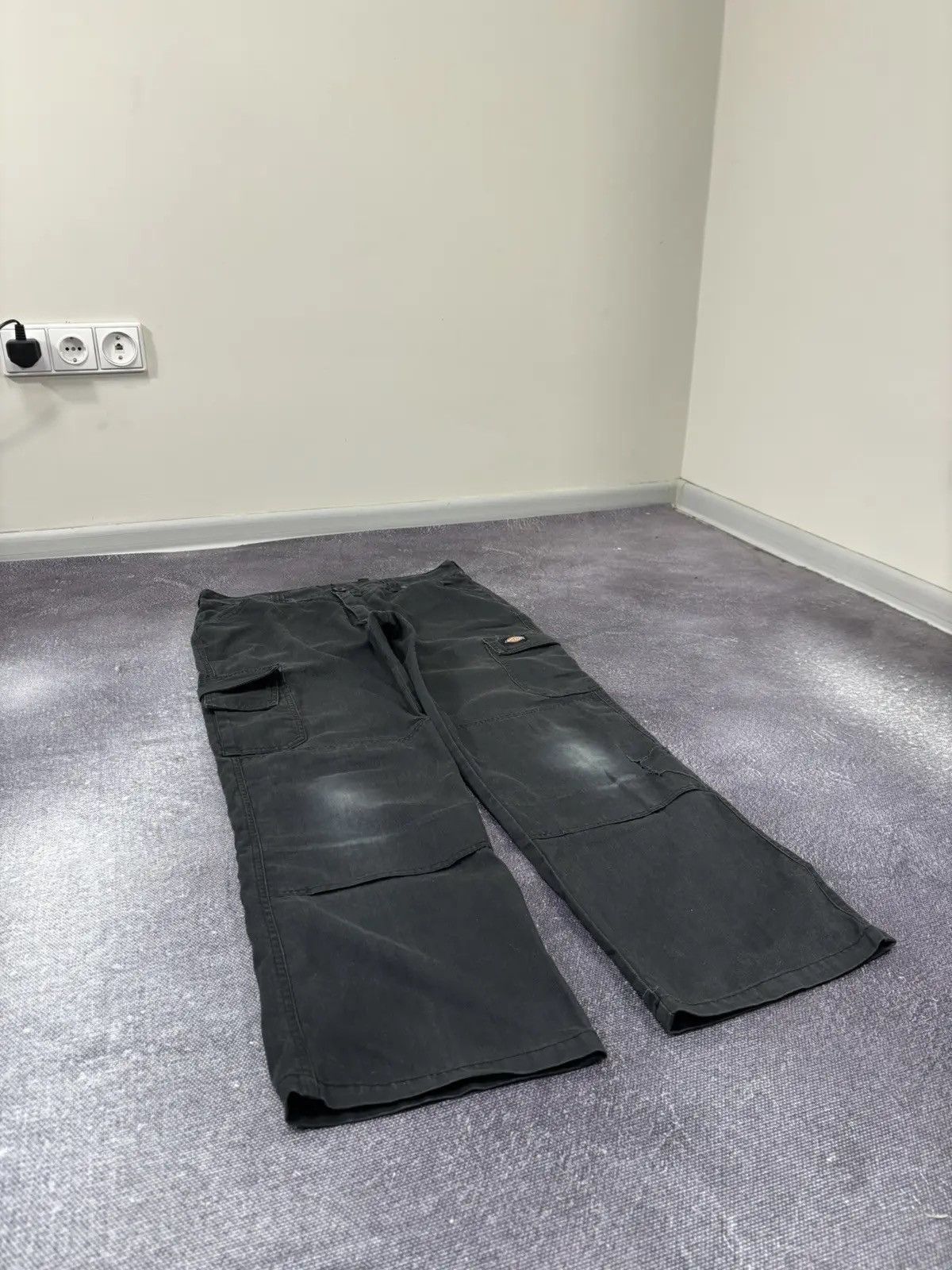 Dickies × Vintage Vintage Dickies Black Workwear Hype Baggy Cargo Pants Size US 34 / EU 50 - 3 Thumbnail