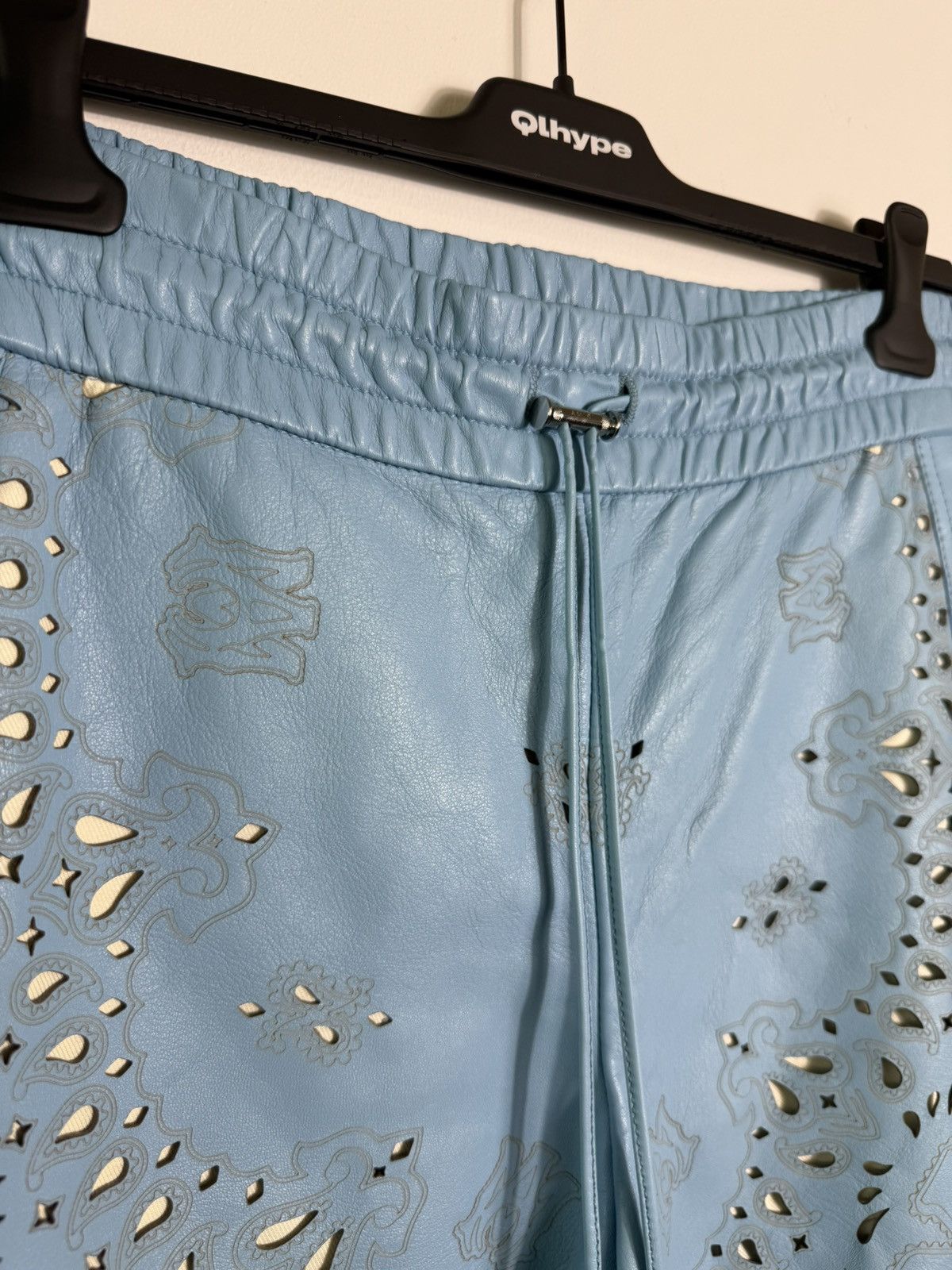Amiri AMIRI Bandana Laser-Cut Leather Shorts in Sky Blue Size US 34 / EU 50 - 2 Thumbnail