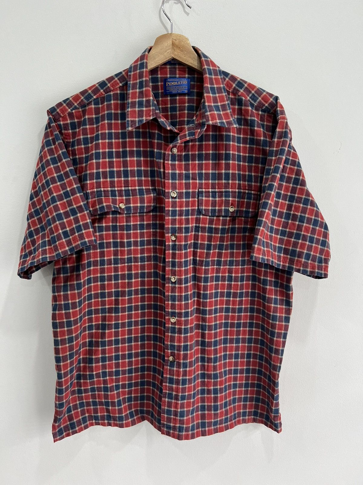 Vintage Vintage Pendleton Hiker Shirt plaid button up polo Size US L / EU 52-54 / 3 - 1 Thumbnail