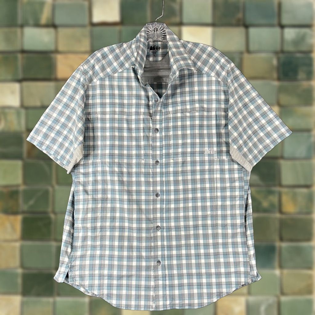 Vintage REI Shirt Blue Plaid Outdoor Button-Up Short Sleeve Men L Size US 33 - 1 Thumbnail
