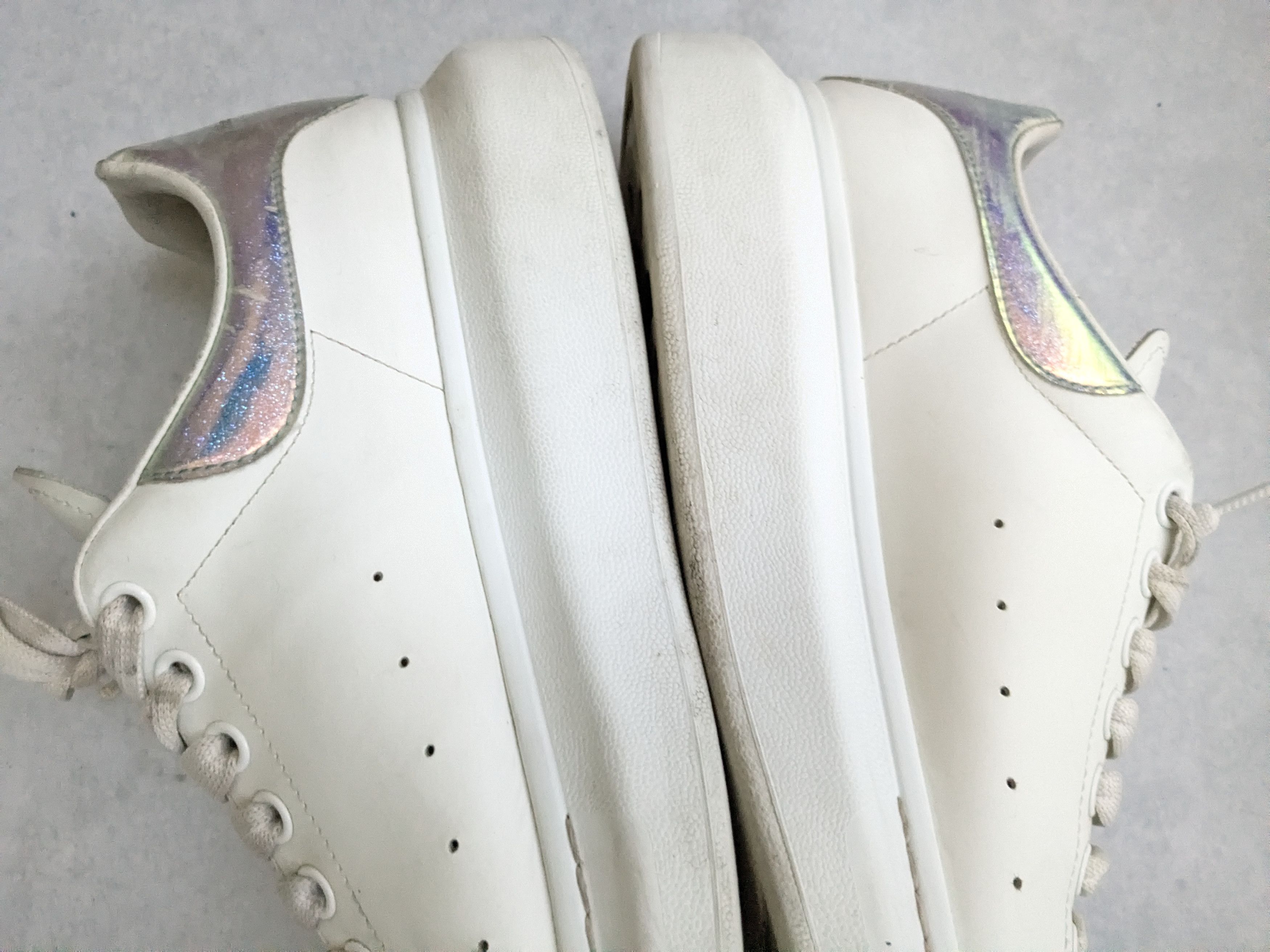 Alexander McQueen Alexander Mcqueen Oversized Larry Sneakers 10 43 White Size US 10 / EU 43 - 13 Thumbnail