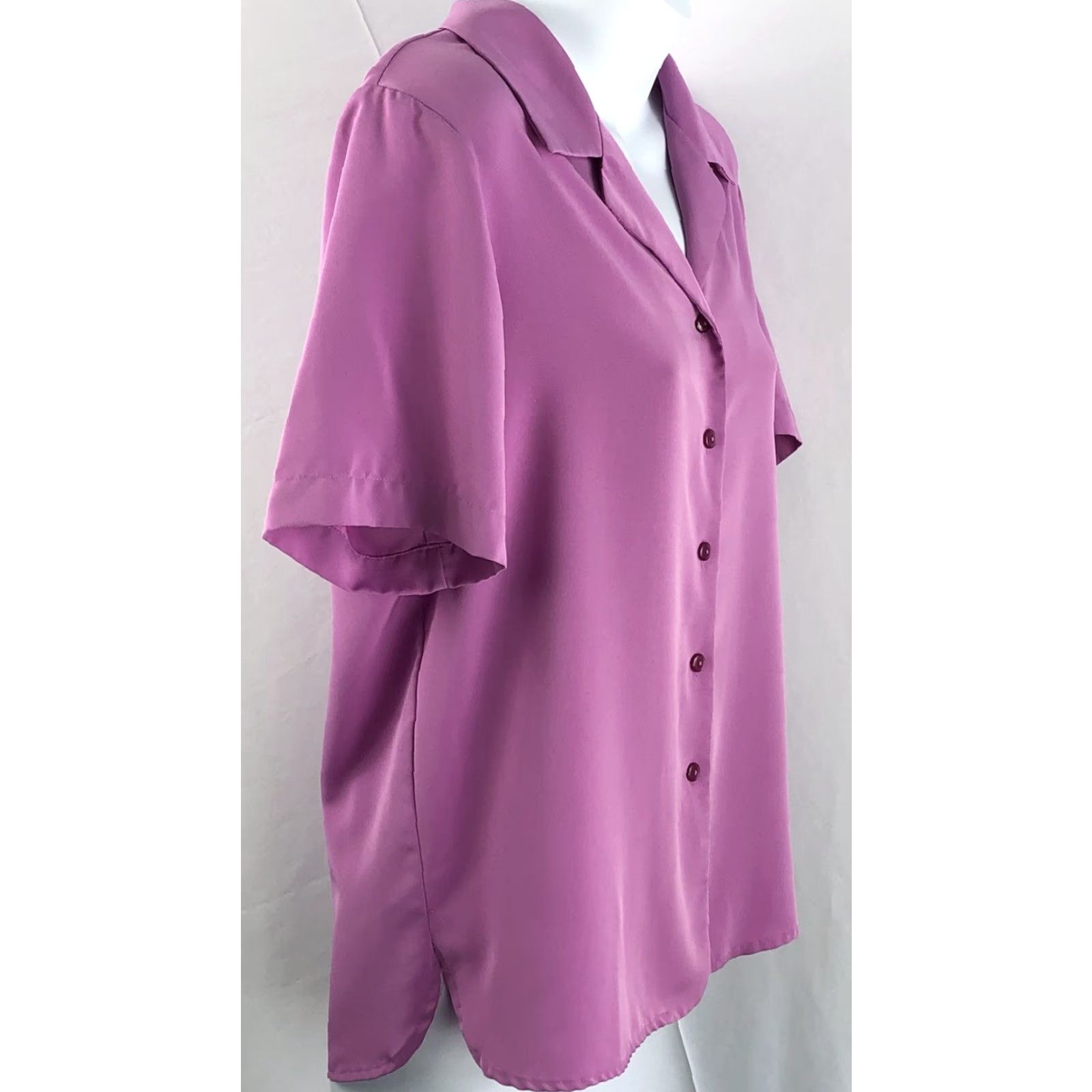 Vintage Liz Baker Silky Top Blouse 6P Purple Button Front Short Sleeve Collar Career Shirt Womens Size M / US 6-8 / IT 42-44 - 2 Thumbnail