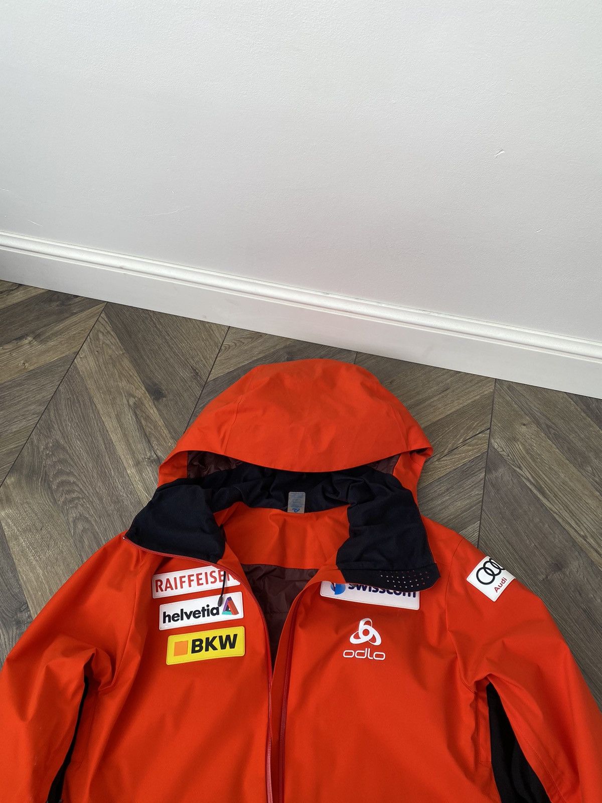 Odlo × Vintage Vintage Odlo Swiss Ski Team red Jacket Size US L / EU 52-54 / 3 - 14 Thumbnail