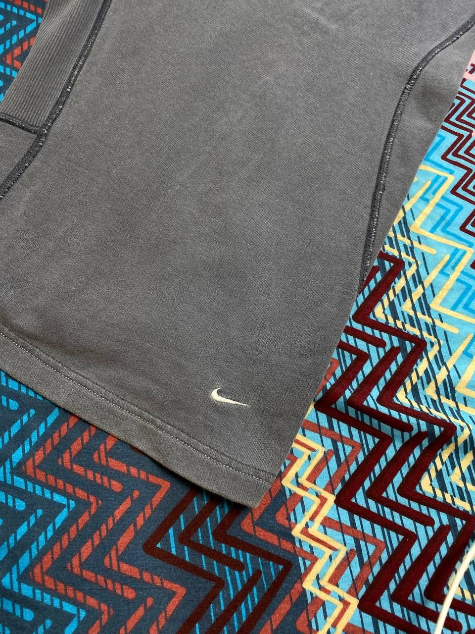 Nike shorts gray streetwear logo NIKE Vintage Y2K size L Size US 34 / EU 50 - 3 Thumbnail