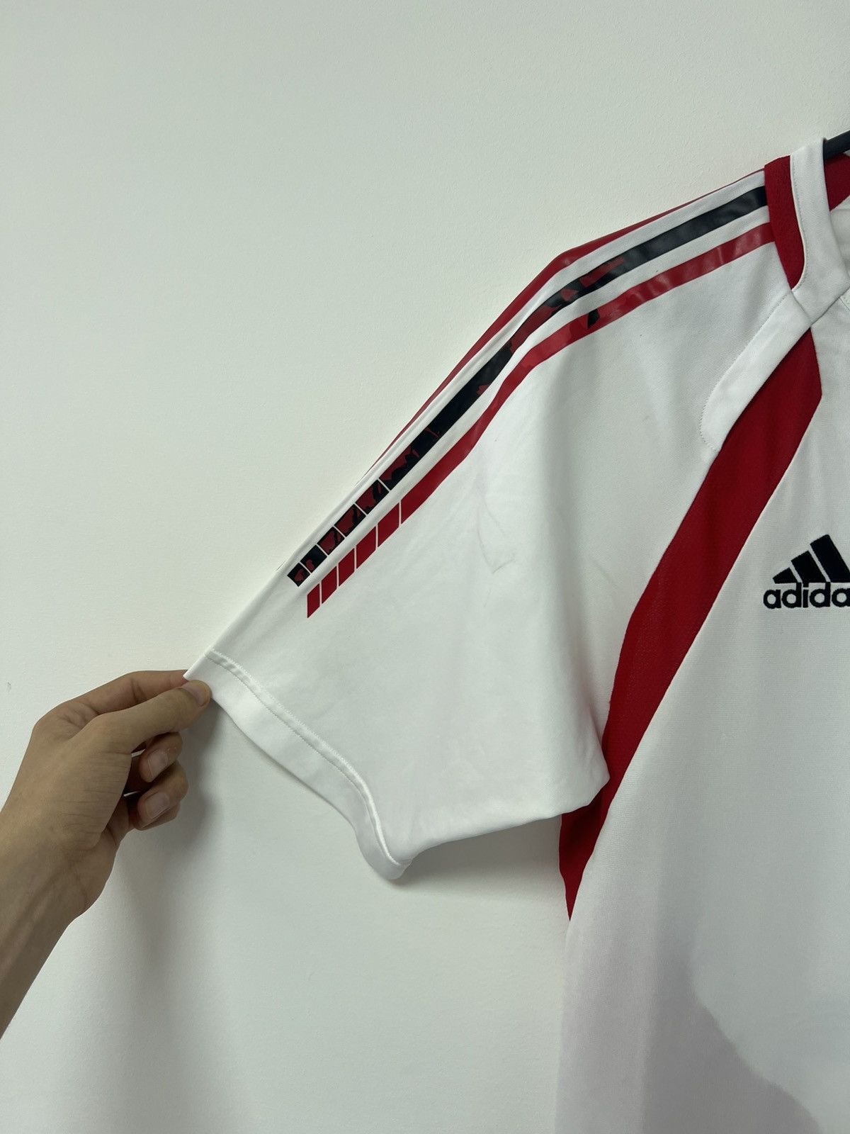 Adidas × Vintage Ac Milan 2005-06 Football Shirt Adidas Soccer Jersey sz M Size US M / EU 48-50 / 2 - 13 Thumbnail