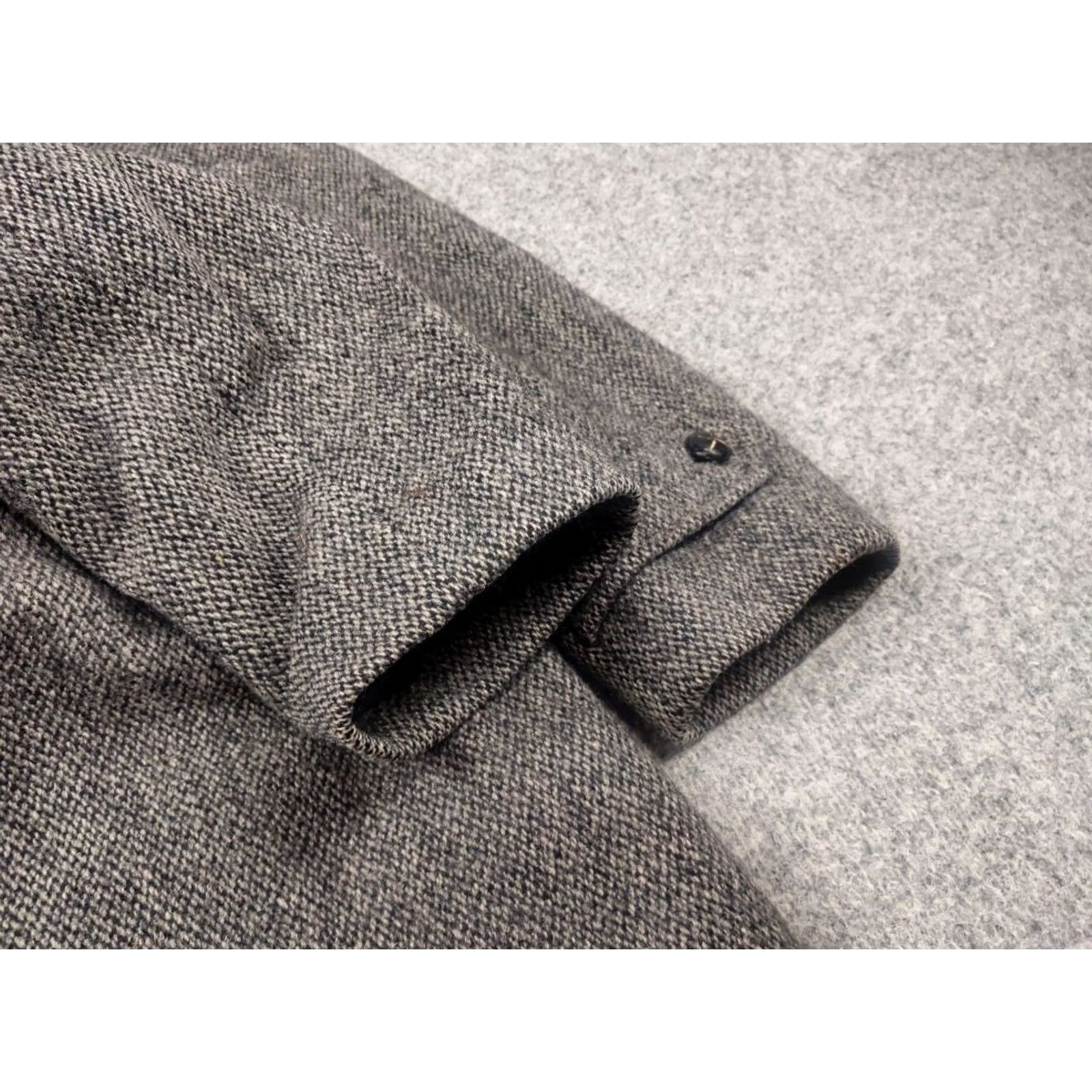 Harris Tweed VINTAGE Harris Tweed England Overcoat Gray Scottish Wool herringbone Coat Jacket 80s Men L Winter Fall Wool Tweed Long 103 cm 70 cm 58 cm Size US L / EU 52-54 / 3 - 6 Thumbnail