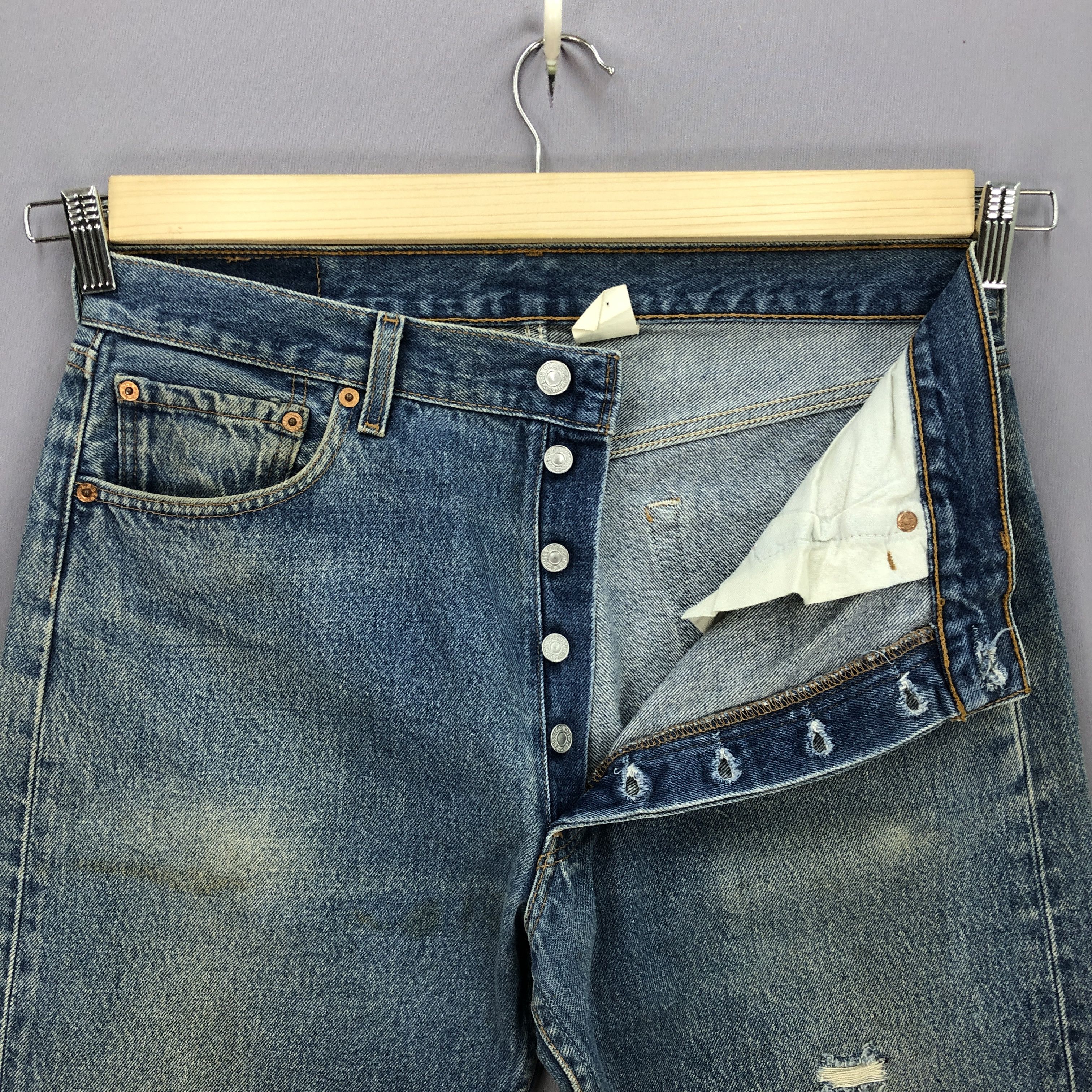Levi's Vintage Levi's 501 Distressed Jeans Levis Light Wash Denim Size US 32 / EU 48 - 6 Thumbnail