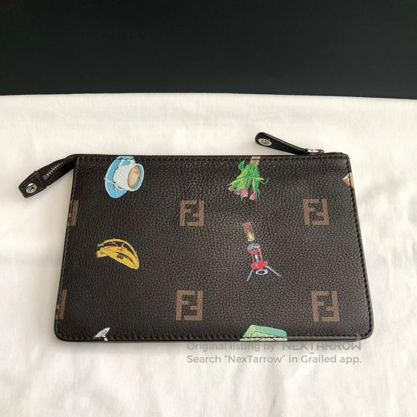 Fendi FENDI Lifestyle Graffiti Clutch Bag. Size ONE SIZE - 1 Thumbnail