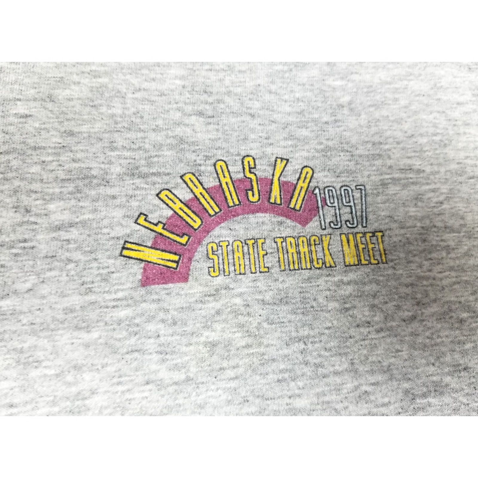 Vintage VINTAGE 1997 NEBRASKA STATE TRACK MEET GRAY T-SHIRT SZ XLARGE PAPER THIN 50/50 Size US XL / EU 56 / 4 - 4 Thumbnail