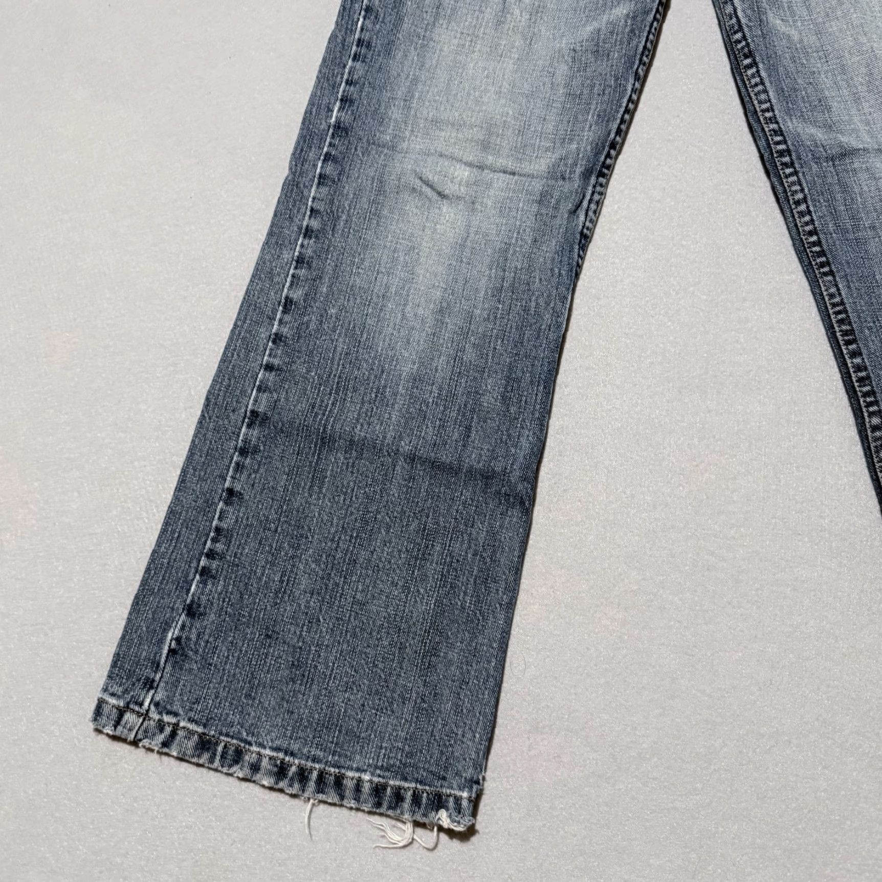 Lee Lee Jeans Women Mid Wash Distressed Straight 12R Blue 26W 5-Pocket Denim Size 34" / US 12 / IT 48 - 4 Thumbnail