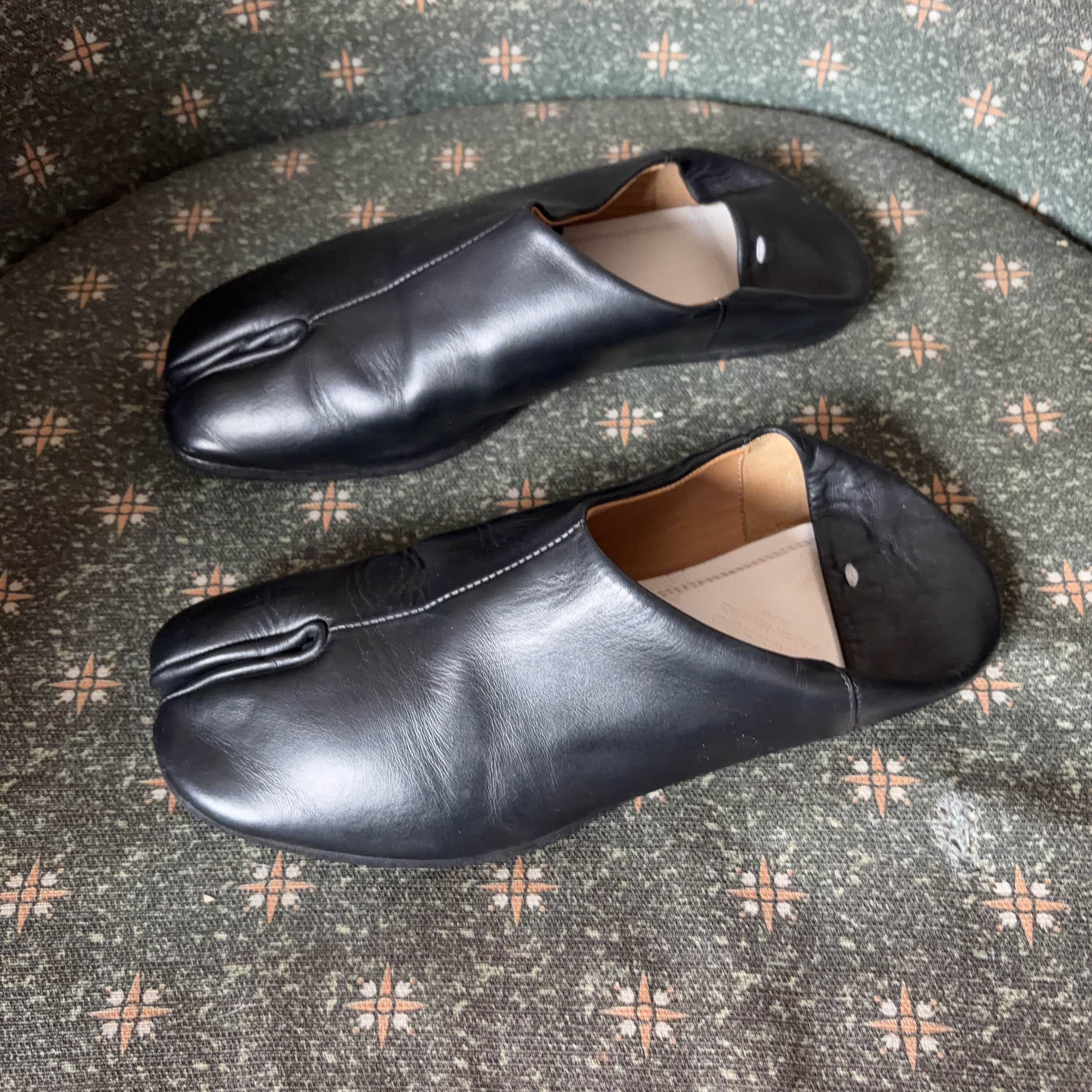 Maison Margiela Maison Margiela Tabi Slip Ons Size 37 Size US 7 / IT 37 - 1 Thumbnail