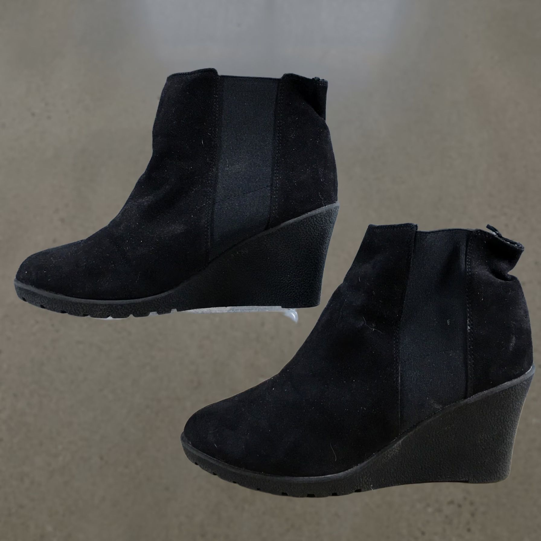 H&M H&M Boots Womens 40 Casual Pull On Chelsea Ankle Bootie Black Faux Suede Wedge Size US 9 / IT 39 - 1 Thumbnail