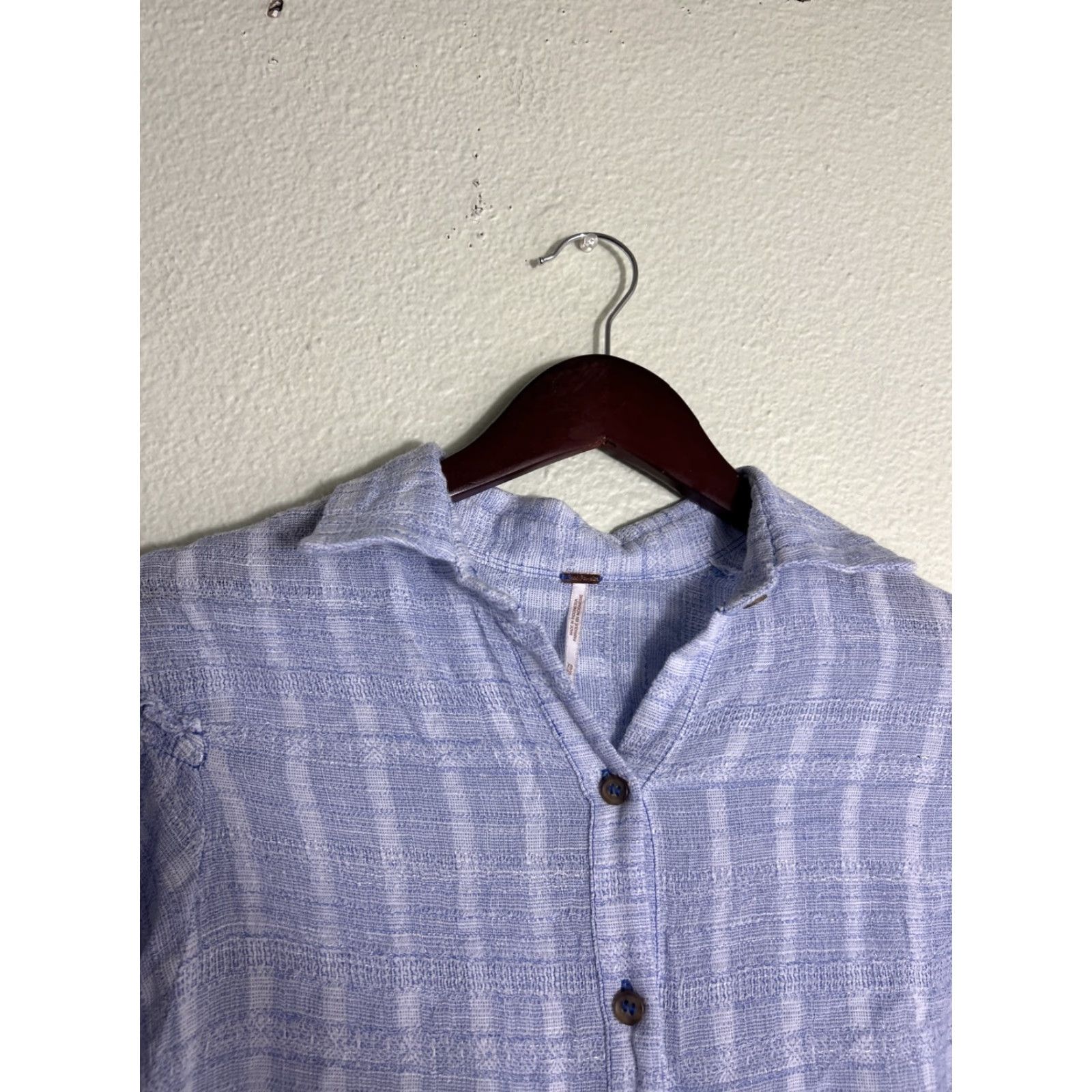Free People VINTAGE Free People Women XS Long Sleeve Button-Up Top Cotton Collared Split Sides Blue Size XS / US 0-2 / IT 36-38 - 3 Thumbnail