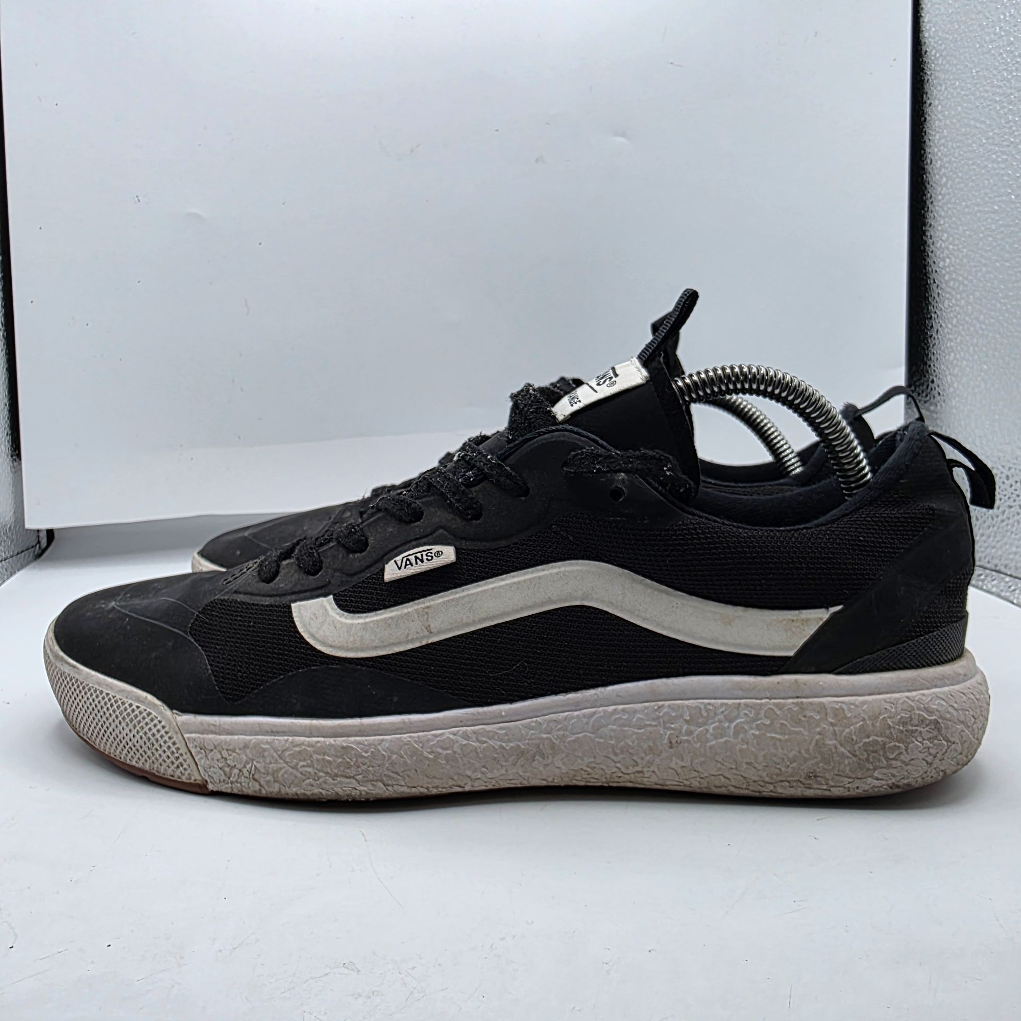Vans Vans UltraRange EXO Mens Size 10 Black White Skate Shoes Lig Size US 10 / EU 43 - 13 Thumbnail