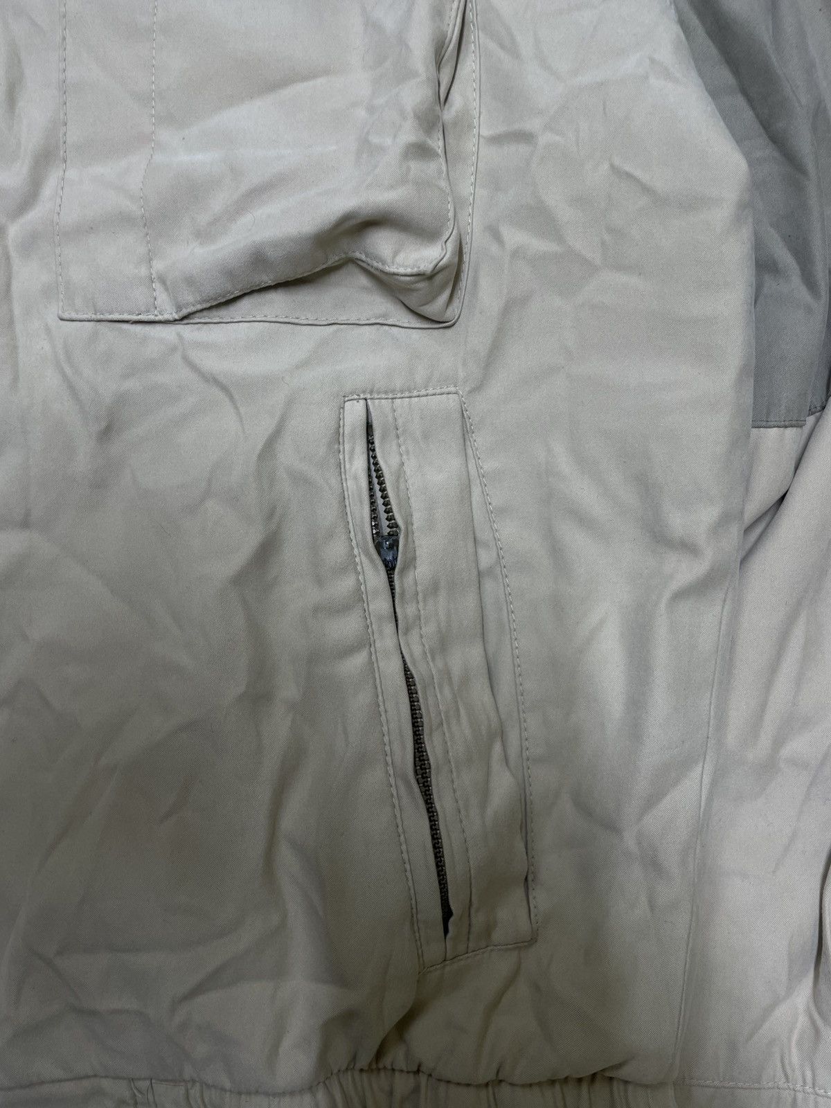 Vintage Utility Bomber Built Like Ski Gear, Styled For The Street Size US L / EU 52-54 / 3 - 9 Thumbnail
