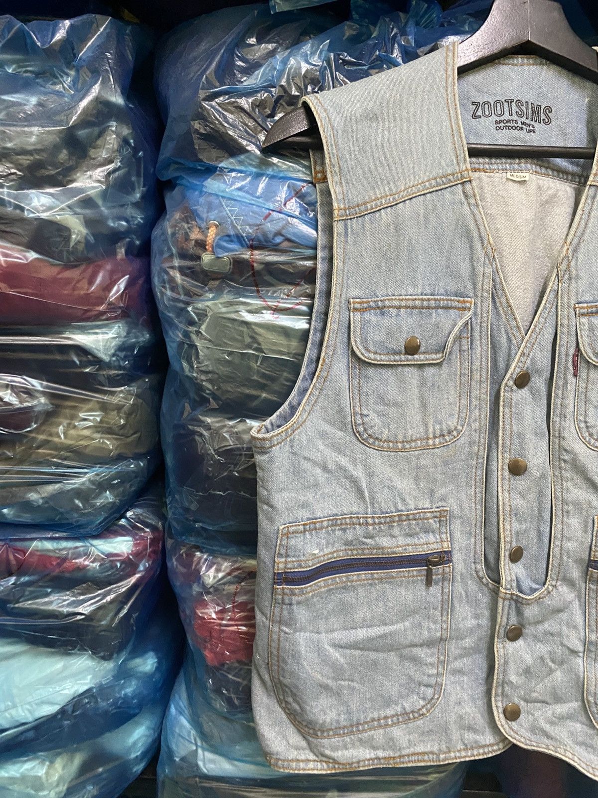 Vintage Vintage Zootsims Outdoor Sport Denim Utility Vest Light Blue Size US M / EU 48-50 / 2 - 7 Thumbnail