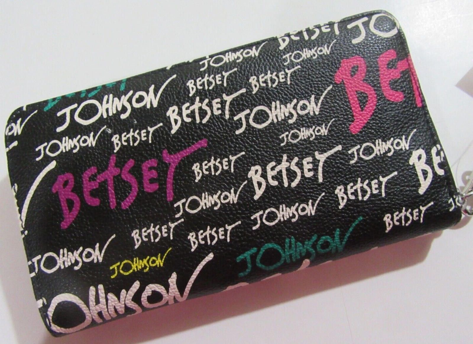 Designer Betsey Johnson Zip Around Wristlet Wallet Signature NWT Size ONE SIZE - 3 Thumbnail