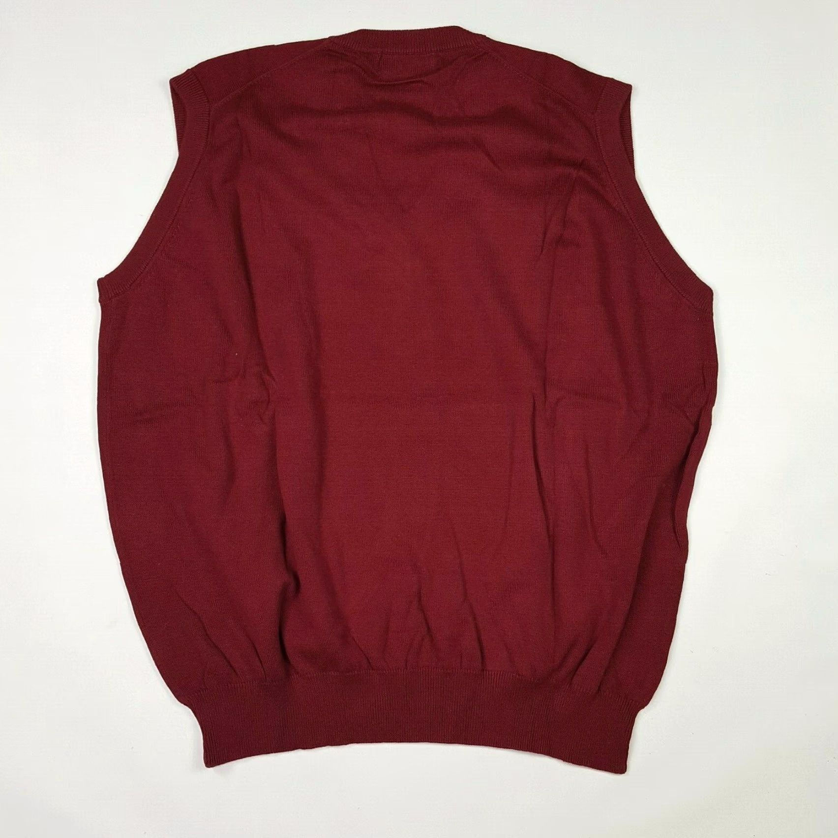 Vintage VINTAGE Tommy Armour Maroon Sweater Vest Men 2XL Knit Pullover V-Neck Golf Sports Fall Winter 90s Preppy Vintage Red Solid Regular Knit Size US XXL / EU 58 / 5 - 5 Thumbnail