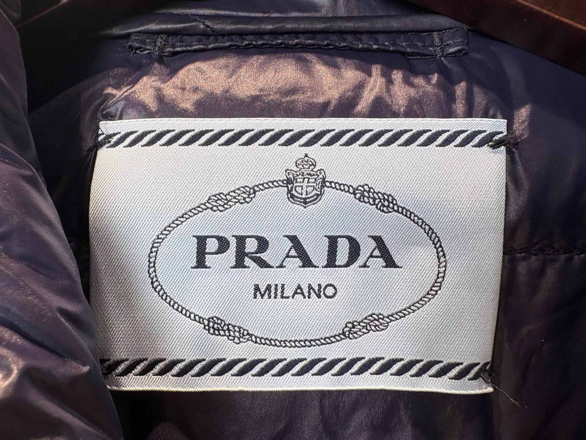 Prada Prada Hooded Down Jacket with Triangle Logo on Sleeves K36 Size US XXS / EU 40 - 3 Thumbnail