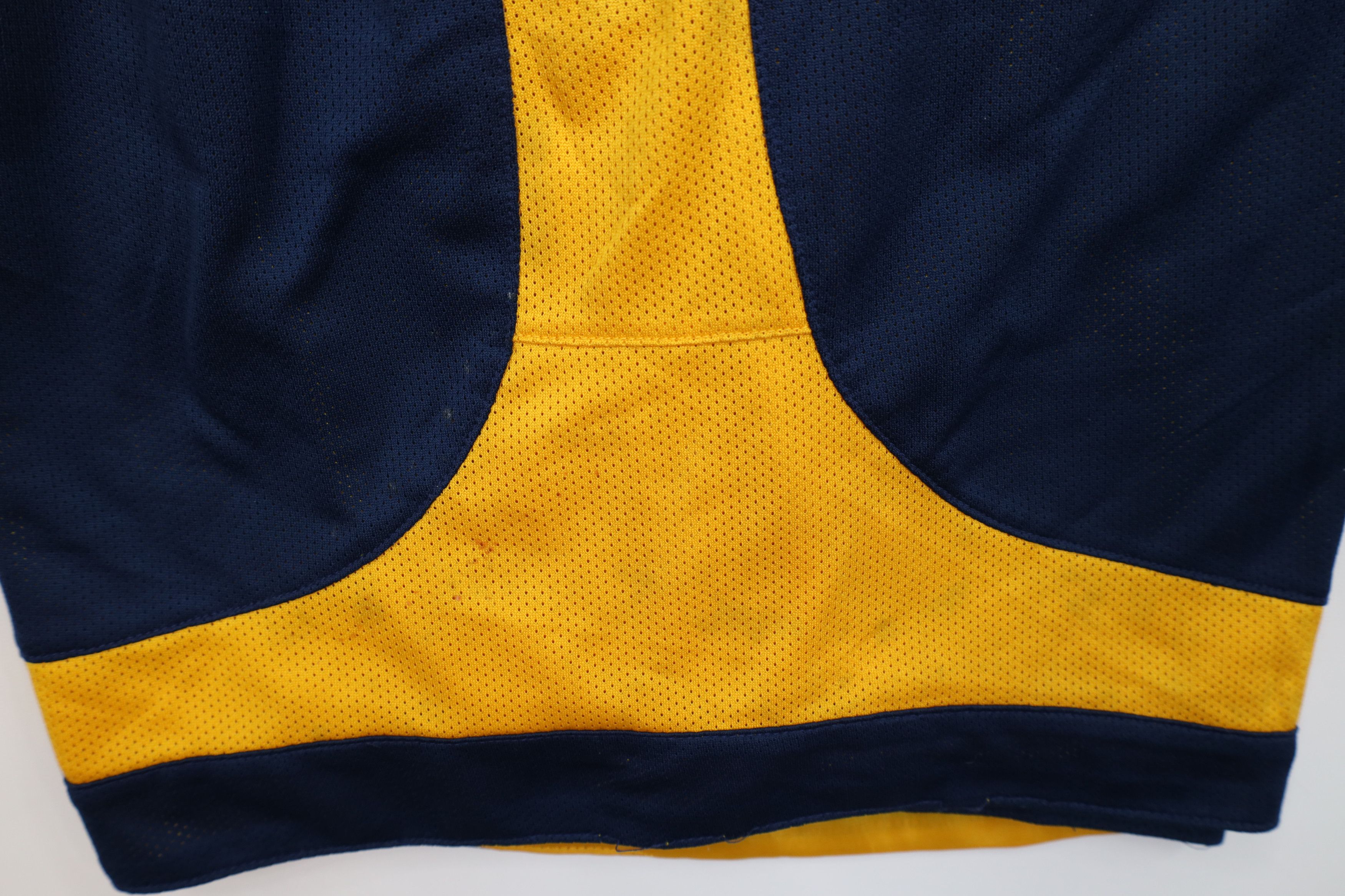 Nike Vintage 90s Y2K Nike Basketball Swoosh Above Knee Shorts Size US 32 / EU 48 - 8 Thumbnail