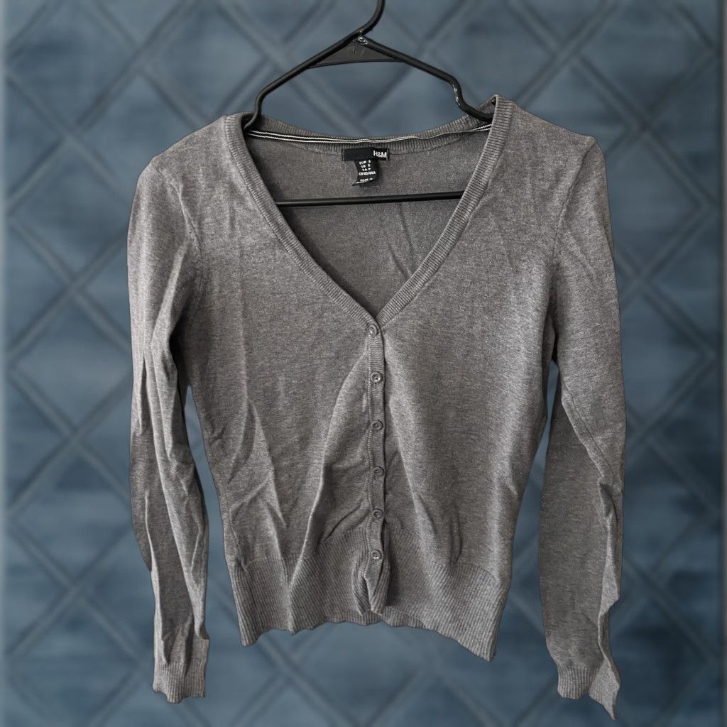 H&M VINTAGE H&M Cardigan Shirt Women S Gray Button Front Long Sleeve V-Neck Size S / US 4 / IT 40 - 1 Thumbnail