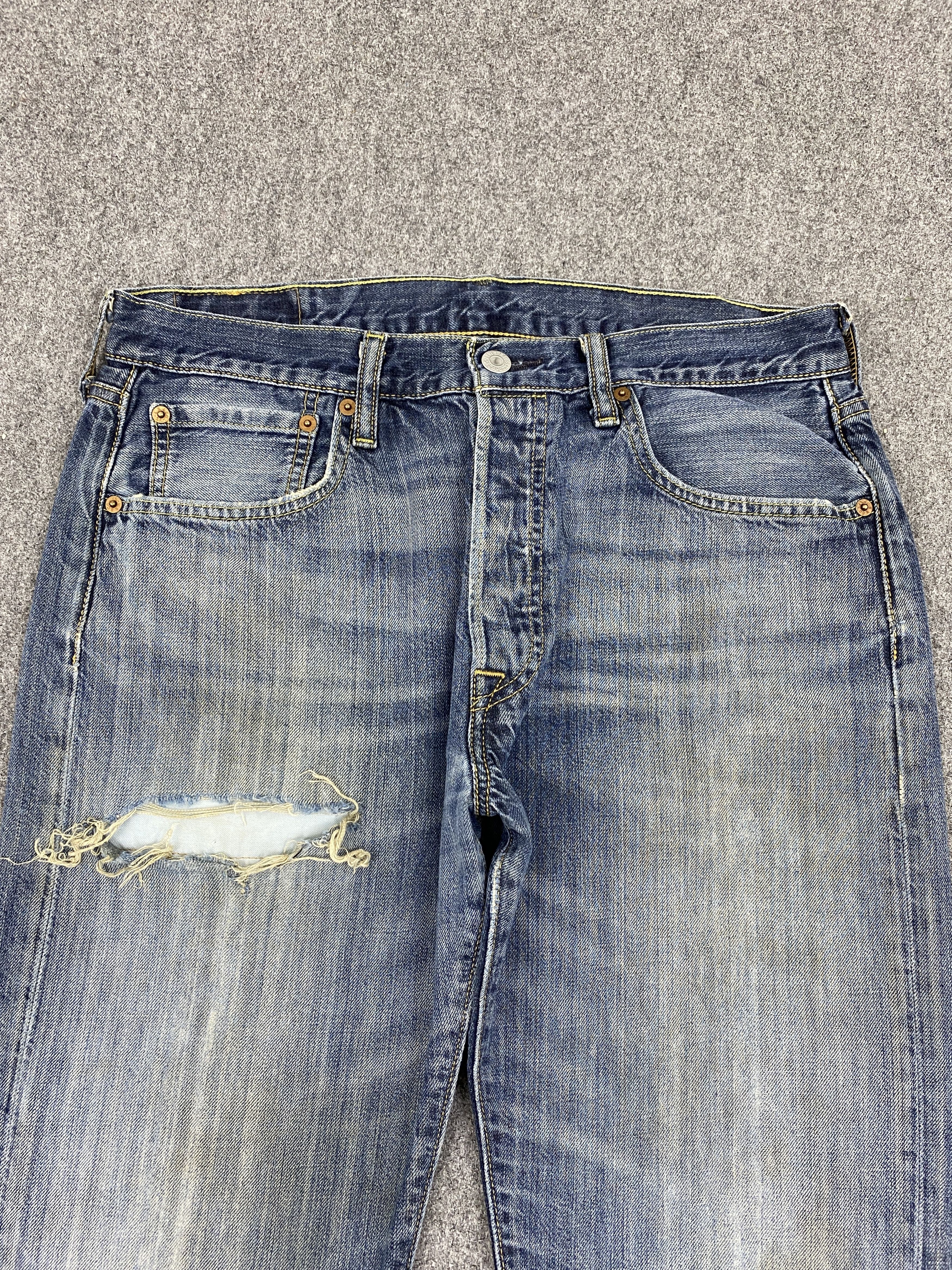 Levi's Distressed Vintage Levis 501 Denim Jeans DP2732 Size US 31 - 2 Thumbnail