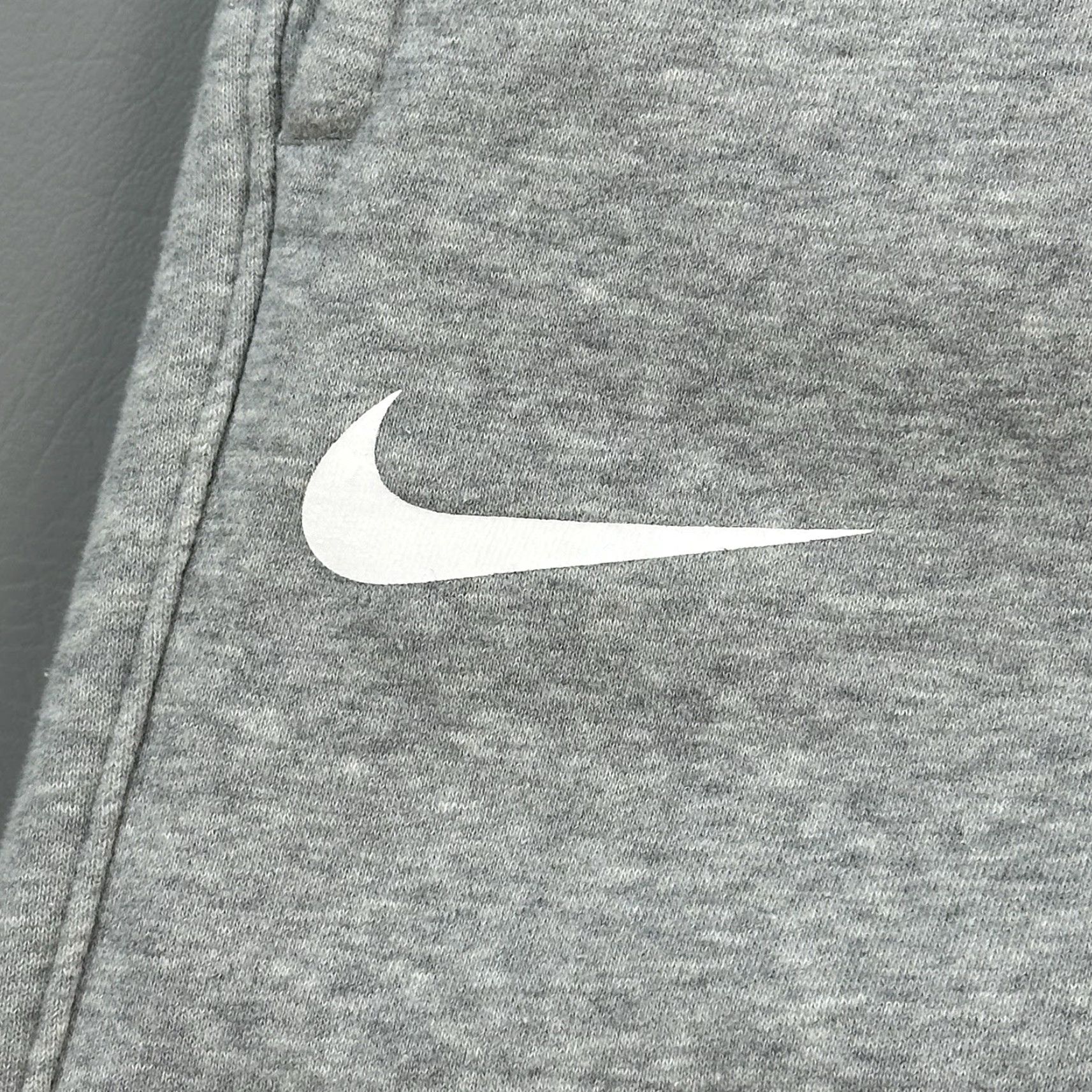 Nike Nike Sportswear Club Fleece Pants Mens Small Gray Jogger Swoosh USAF Wings Logo Size US 29 - 7 Thumbnail