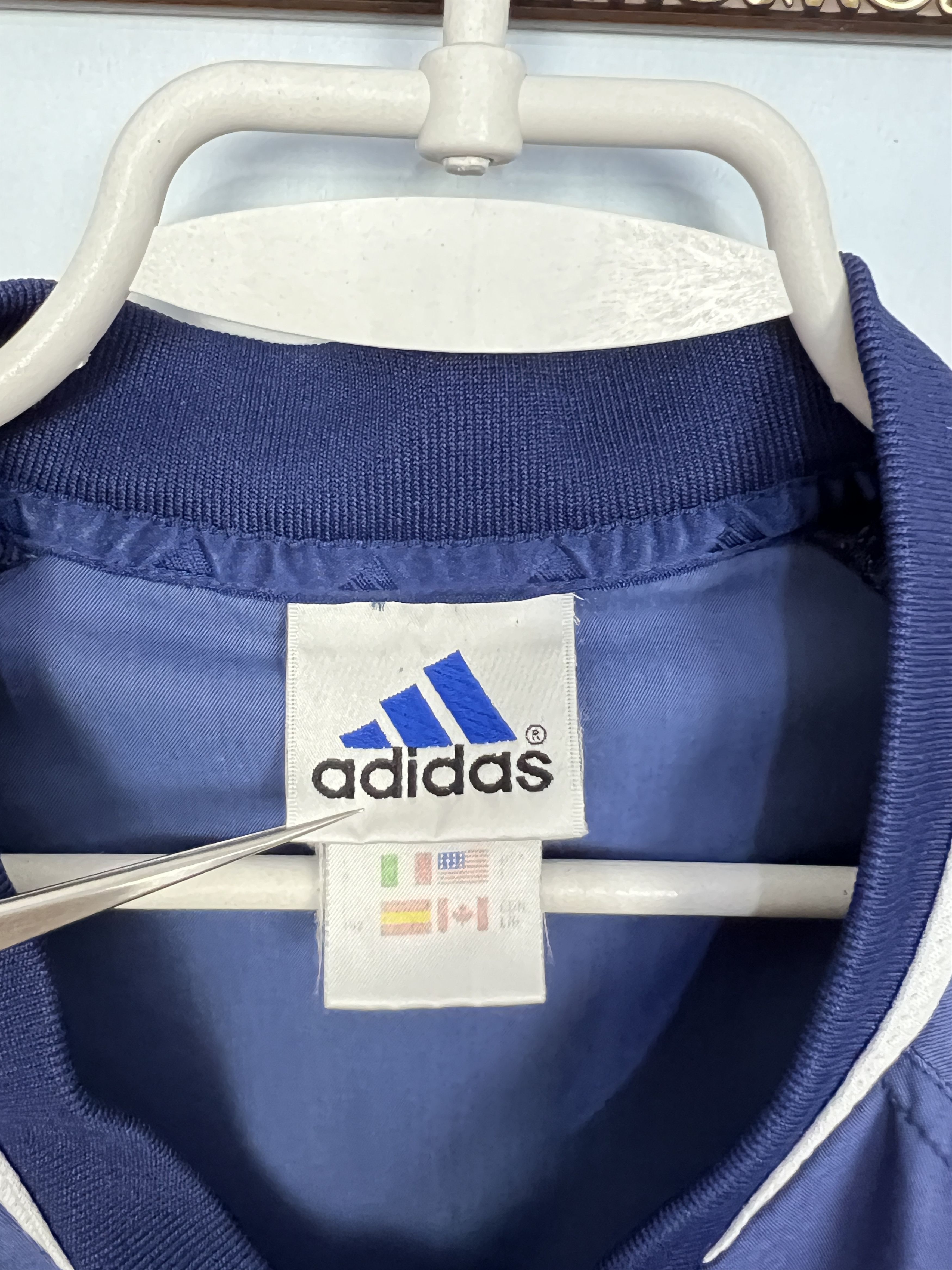 Adidas Vintage 90's Adidas Fulham Football Train Sweatshirt Soccer Size US L / EU 52-54 / 3 - 8 Thumbnail