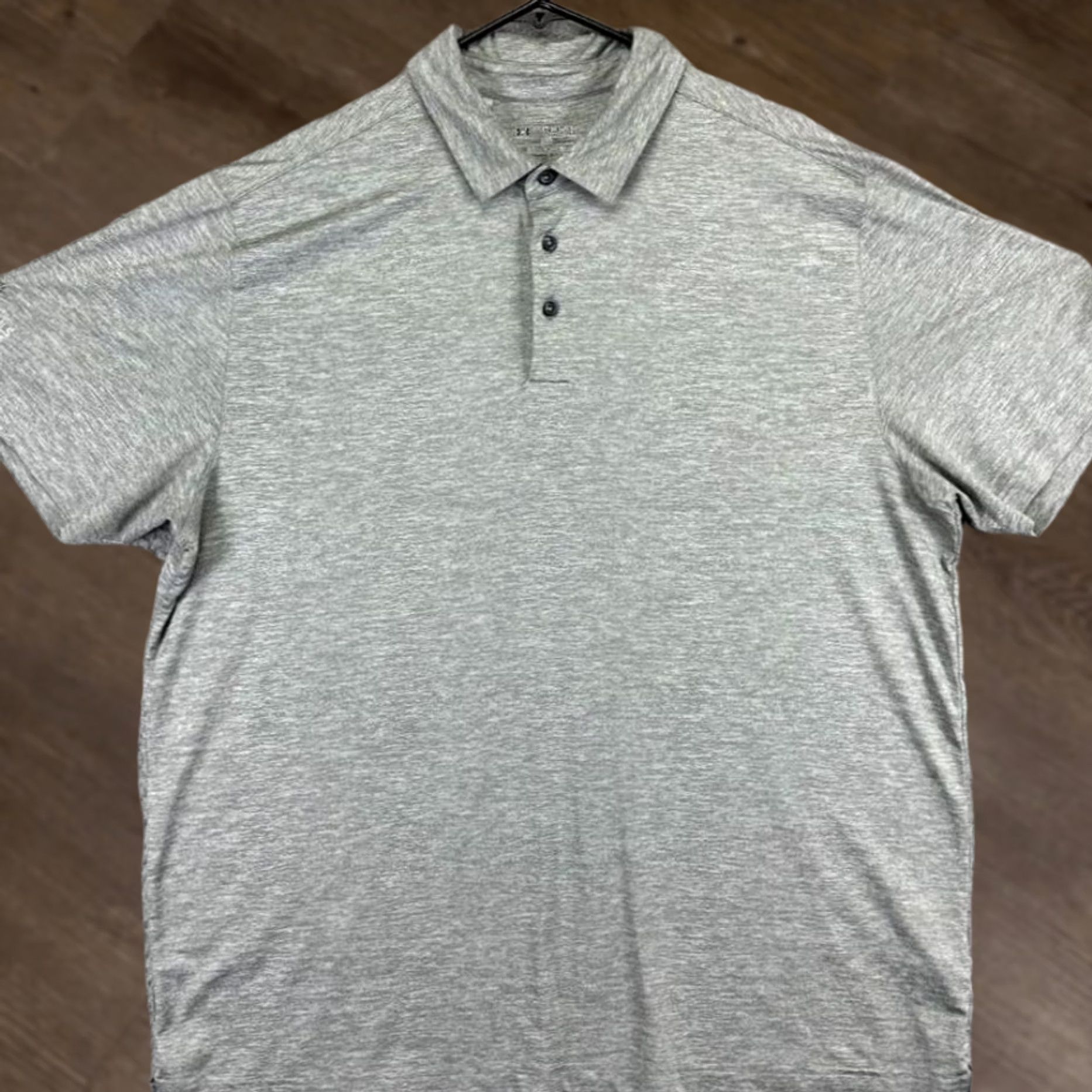 Under Armour VINTAGE Under Armour Polo Shirt Mens 2XL Gray HeatGear Golf Rugby Loose Fit Stretch EUC Size US XXL / EU 58 / 5 - 1 Thumbnail