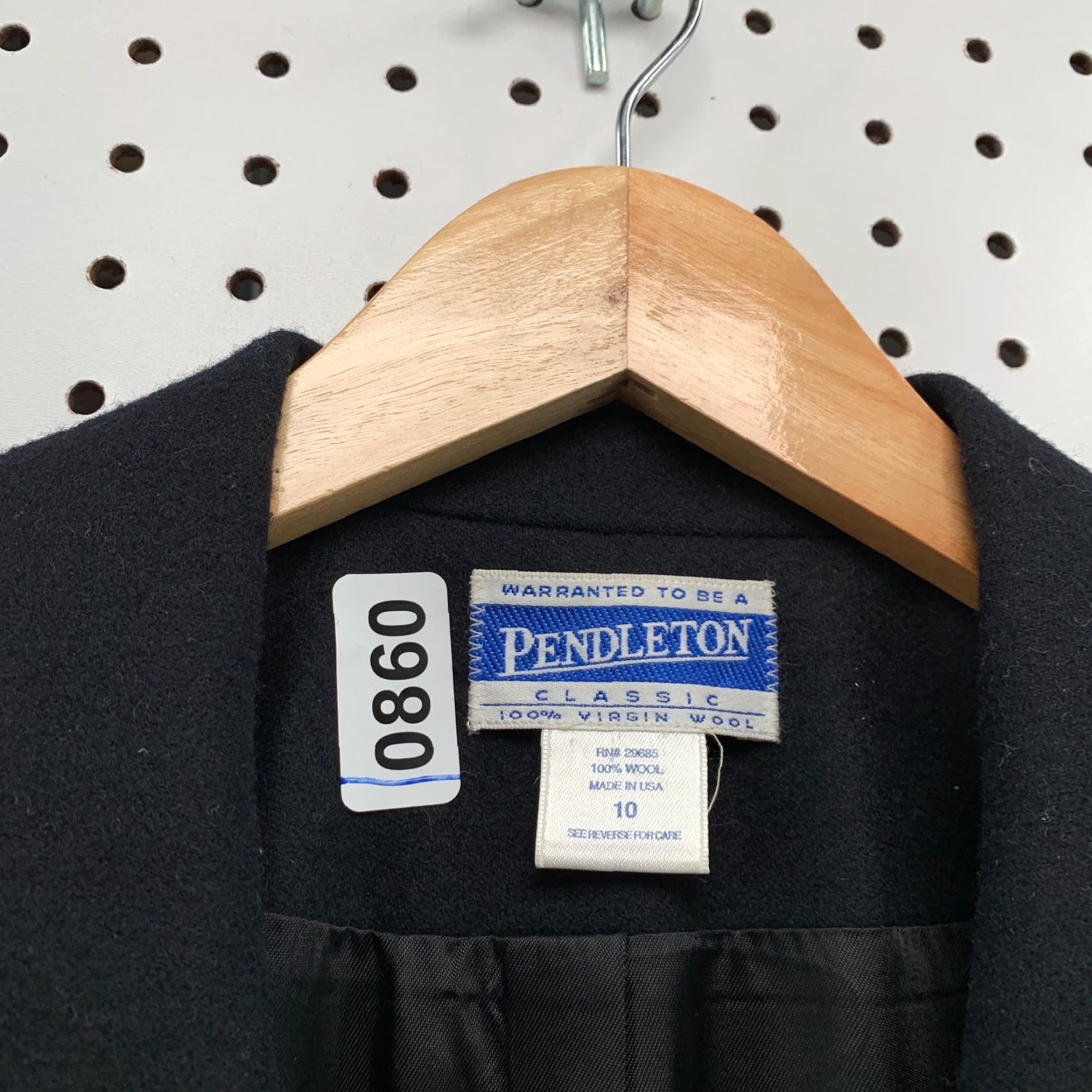 Pendleton VINTAGE Pendleton Classic Blazer Womens Size 10 Black 100% Wool Lined 20.5x30 Size L / US 10 / IT 46 - 7 Thumbnail