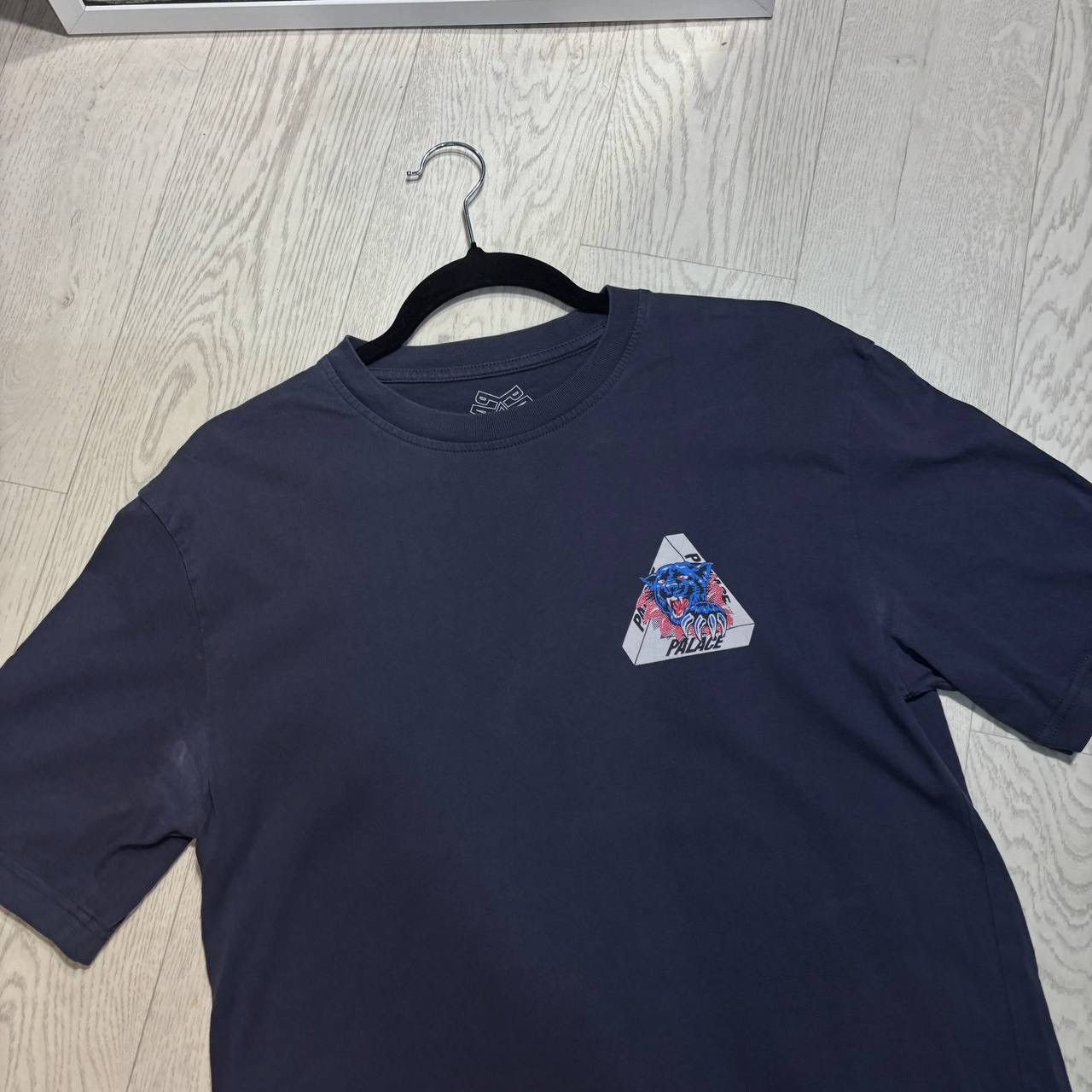 Palace Palace Ripped T-shirt Size:S Size US S / EU 44-46 / 1 - 4 Thumbnail