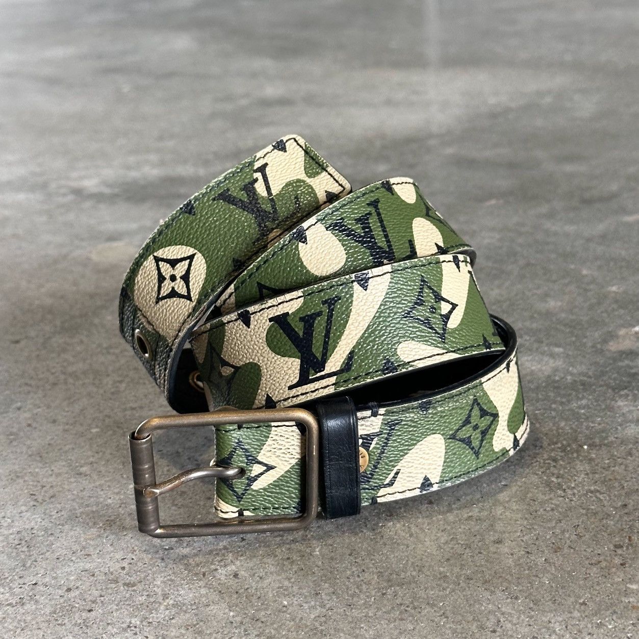 Louis Vuitton × Takashi Murakami LV 2008 Monogramouflage Ceinture Murakami Camo Belt Size 32 - 3 Thumbnail