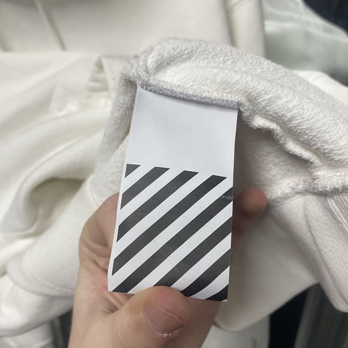 Off-White Off White hoodie Big Logo Cage Back Size US L / EU 52-54 / 3 - 11 Thumbnail