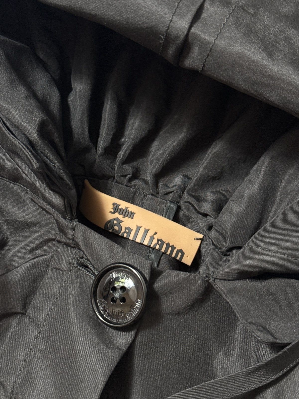 John Galliano VINTAGE JOHN GALLIANO AVANT GARDE 2000s NYLON JACKET Size S / US 4 / IT 40 - 2 Thumbnail
