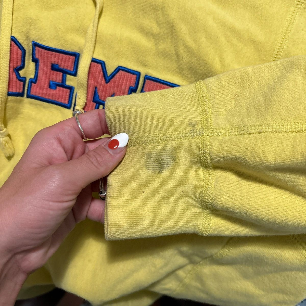Supreme Supreme Yellow Hoodie Size US L / EU 52-54 / 3 - 5 Thumbnail