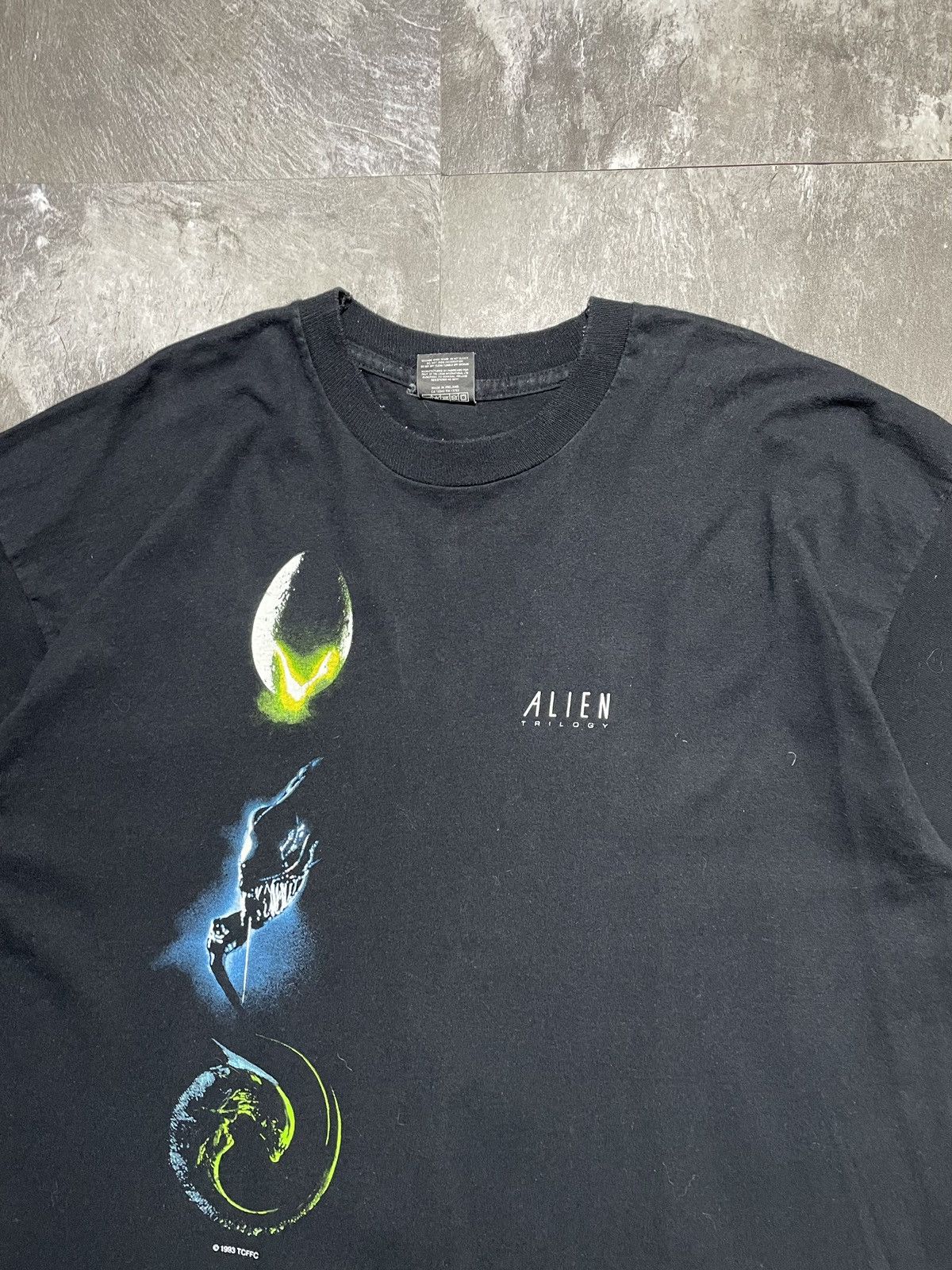 Vintage Vintage 1993 Alien Trilogy Movie Promo T Shirt Screen Sters Size US XL / EU 56 / 4 - 3 Thumbnail