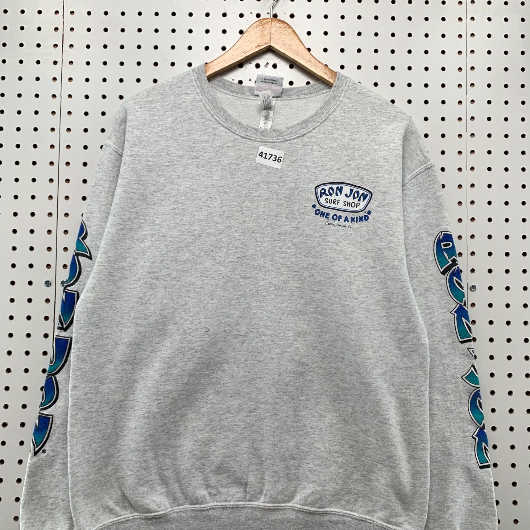 Ron Jon Surf Shop Ron Jon Surf Shop Crewneck Sweatshirt Mens Medium Gray Cocoa Beach Florida 21X26 Size US M / EU 48-50 / 2 - 4 Thumbnail