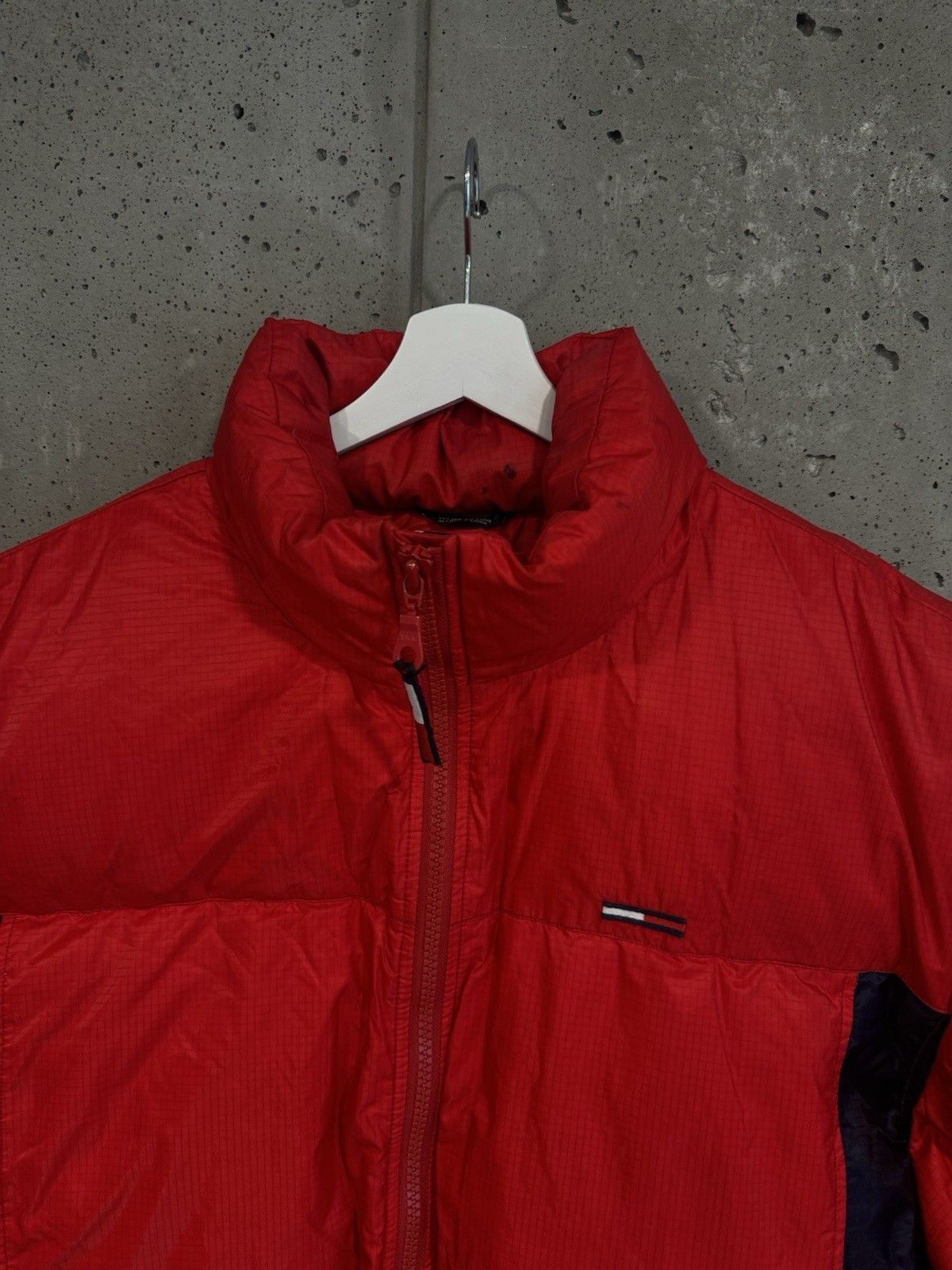 Tommy Hilfiger Vintage Tommy Hilfiger Down Puffer Jacket Size Men’s XL Size US XL / EU 56 / 4 - 3 Thumbnail