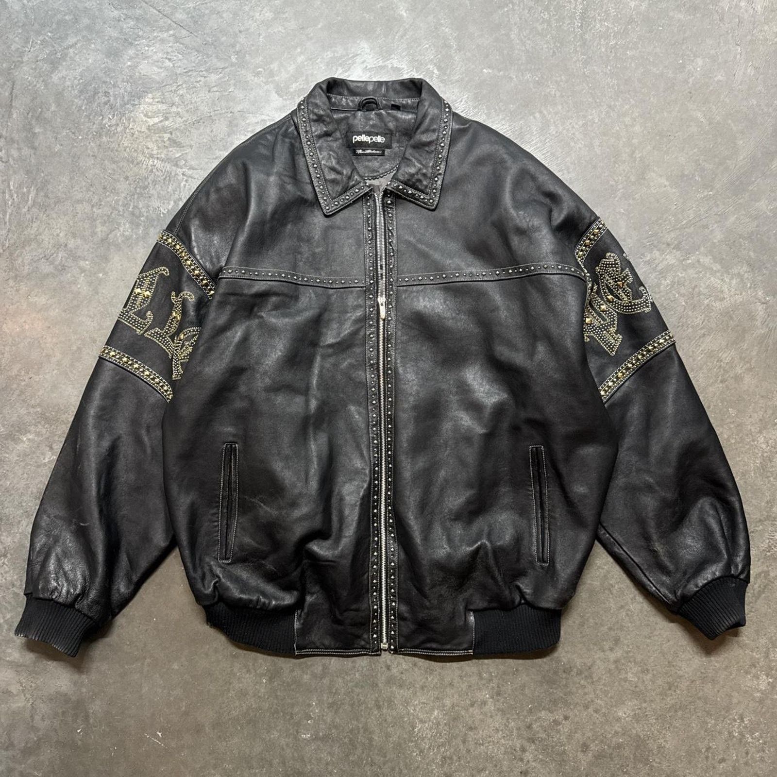 Pelle Pelle × Vintage Vintage Pelle Pelle Marc Buchanan Studded Rap Leather Jacket Size US XXL / EU 58 / 5 - 1 Thumbnail