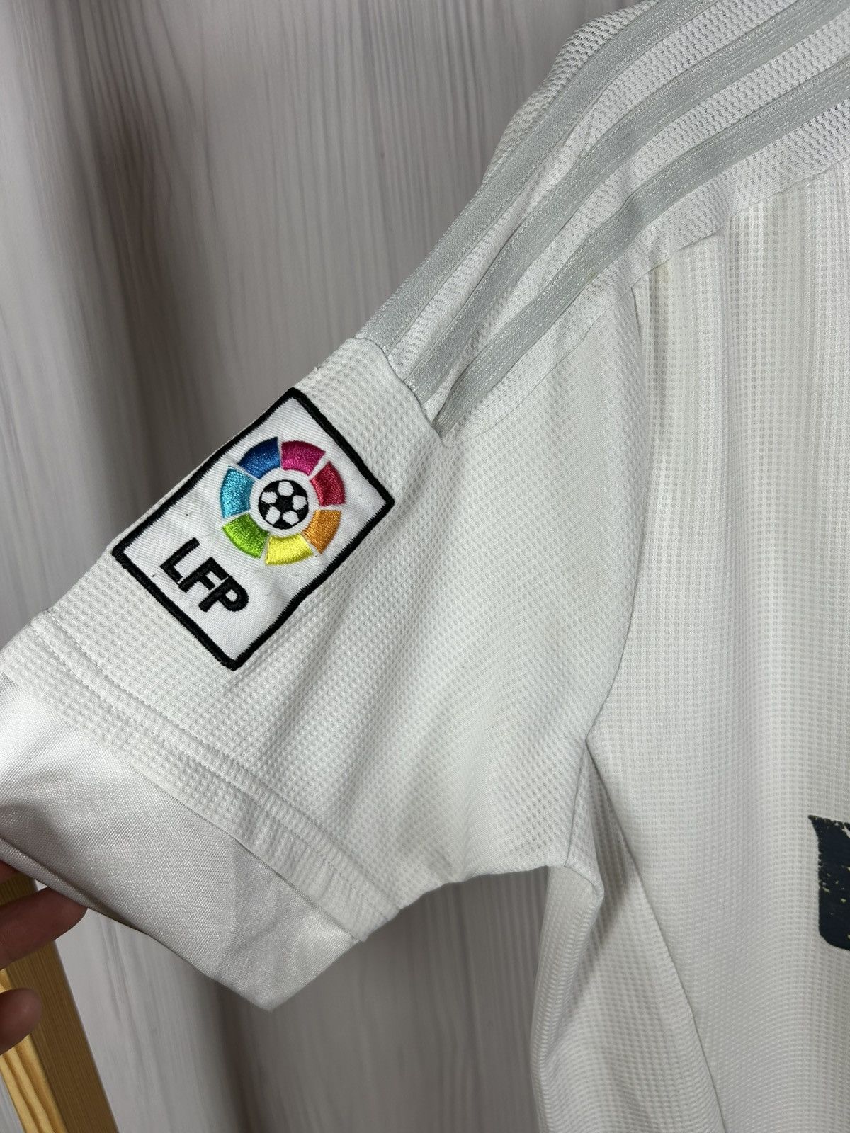 Adidas Real Madrid 2015/16 Home Football Jersey Size Adidas FIFA Size US L / EU 52-54 / 3 - 5 Thumbnail